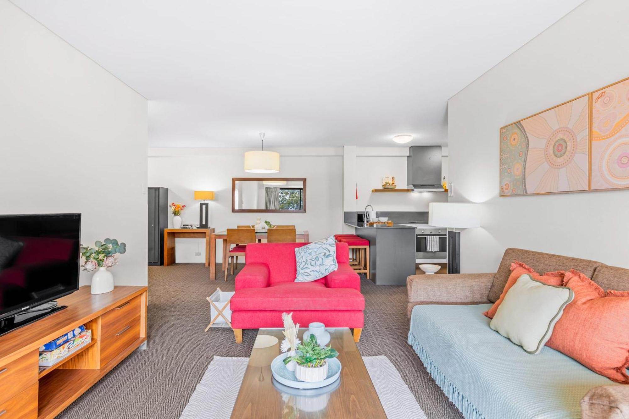 Apartment With Views In East Perth