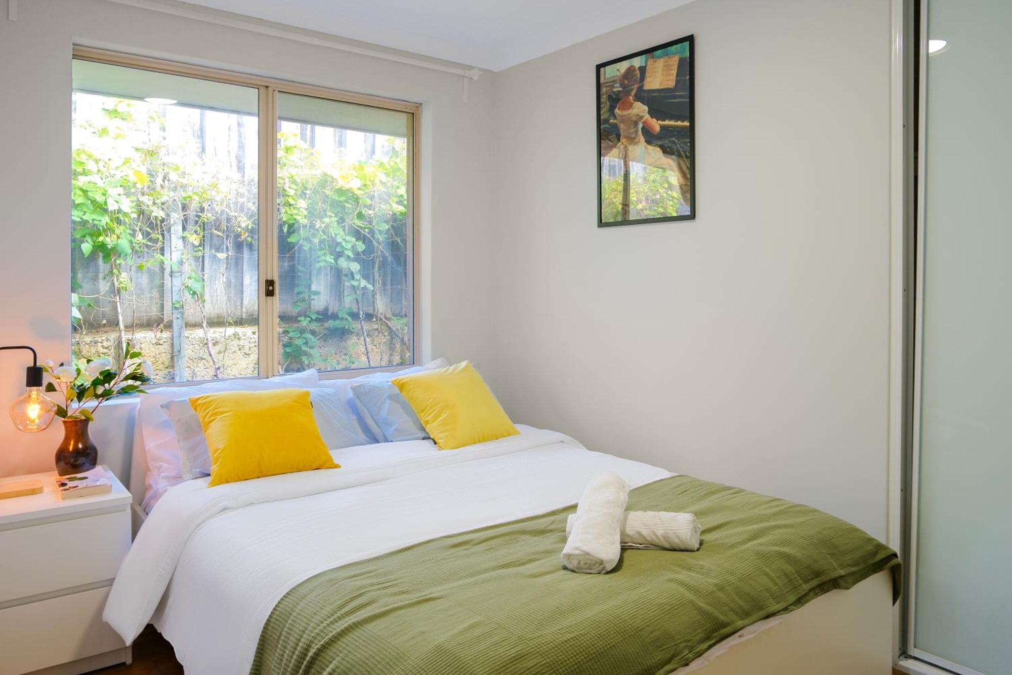 Luxurious Riverside 5bedroom House * Perth