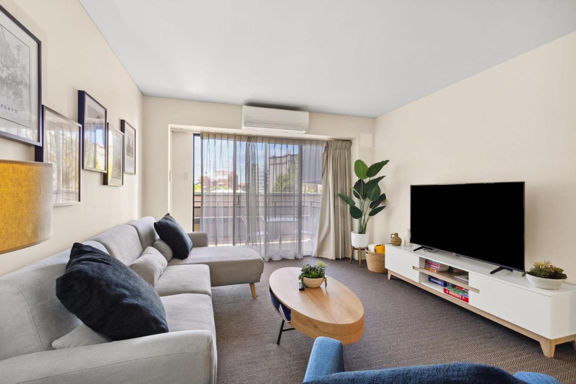 Urban Oasis On Hay Street Apartment *