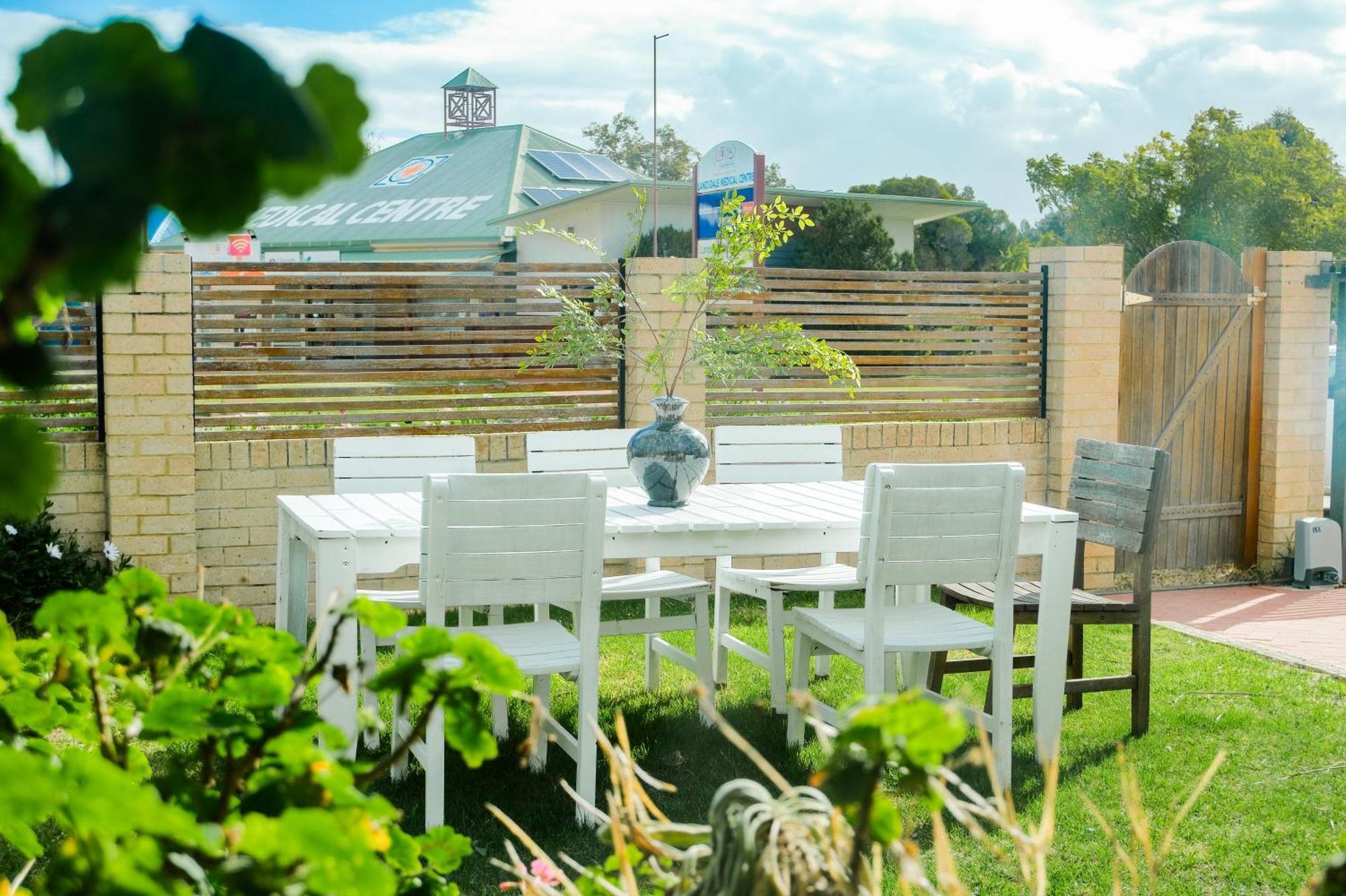 Holiday home Luxurious Riverside 5bedroom House *
