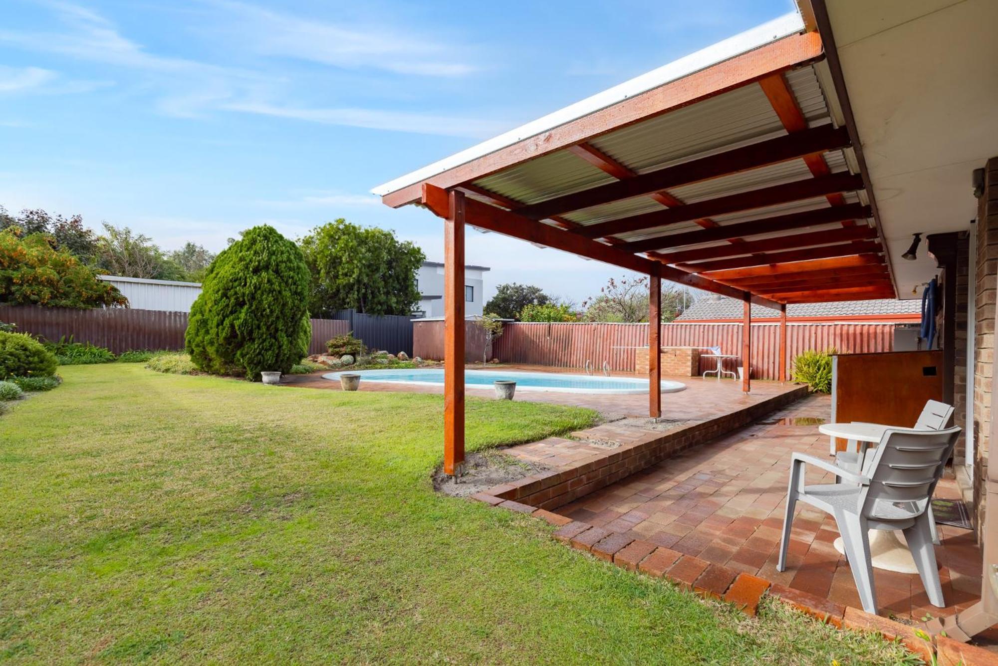 Nanas House By Swan Management Perth