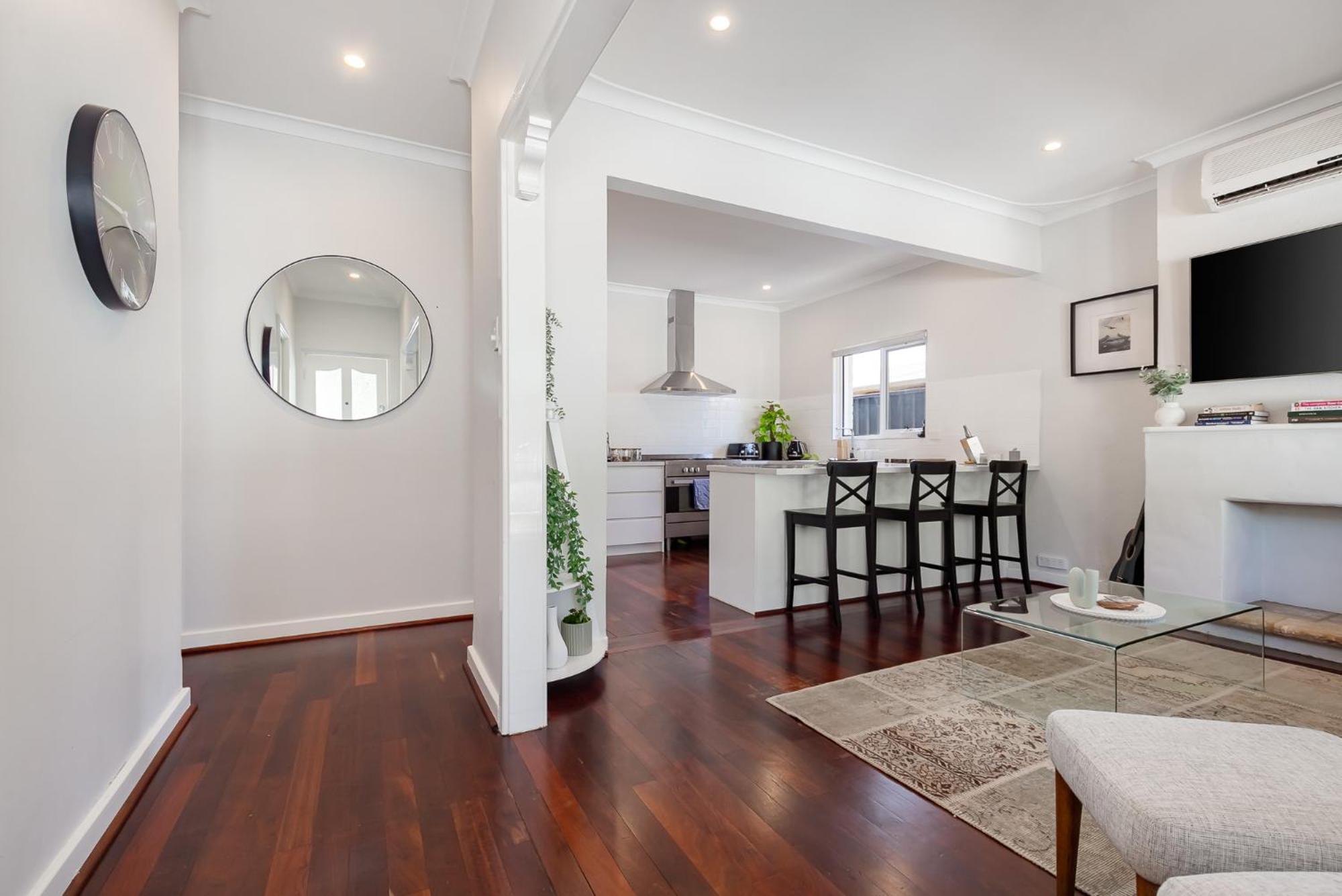 Guildford By Swan Management Holiday home *