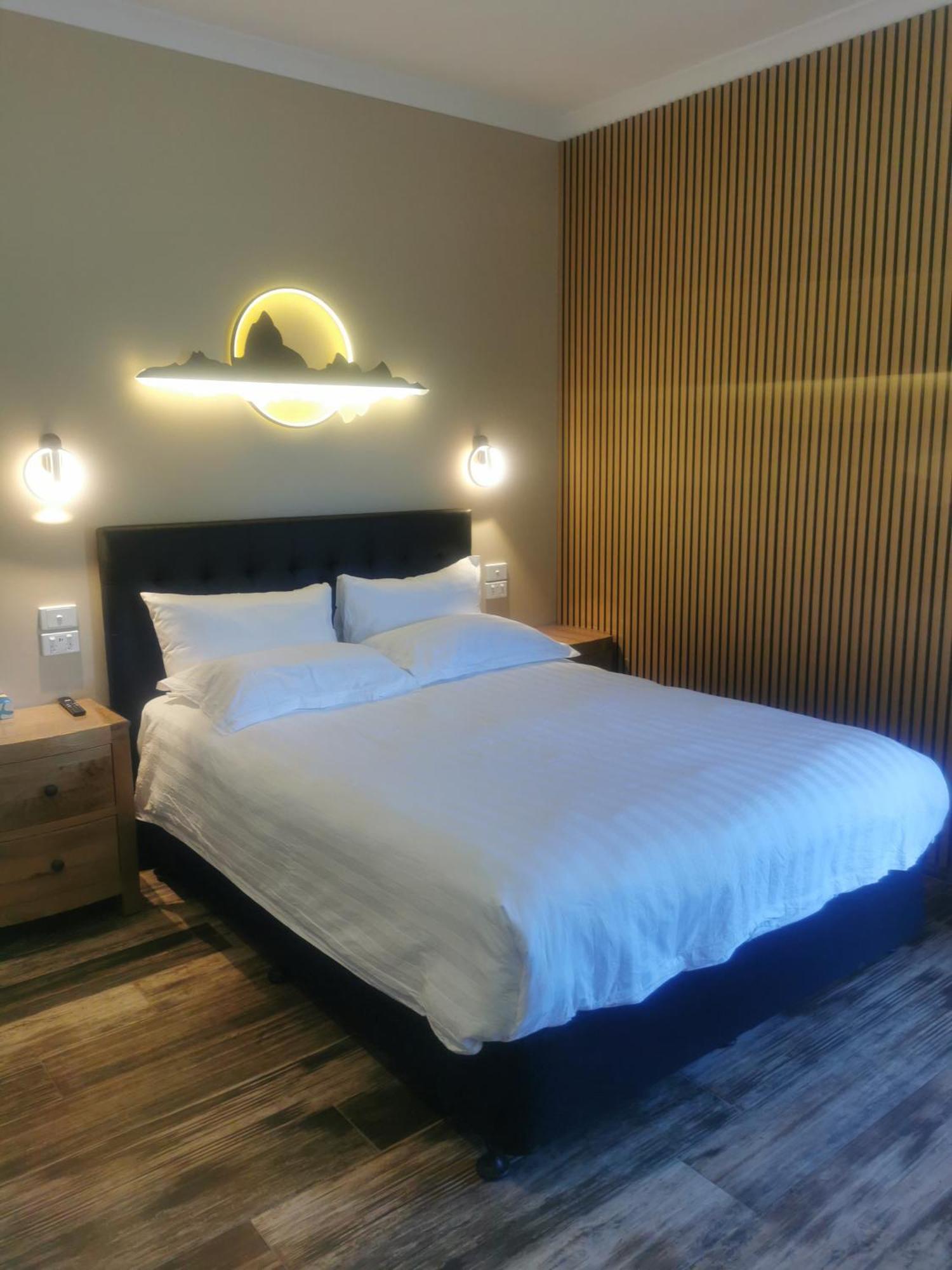 Bha Apartment *