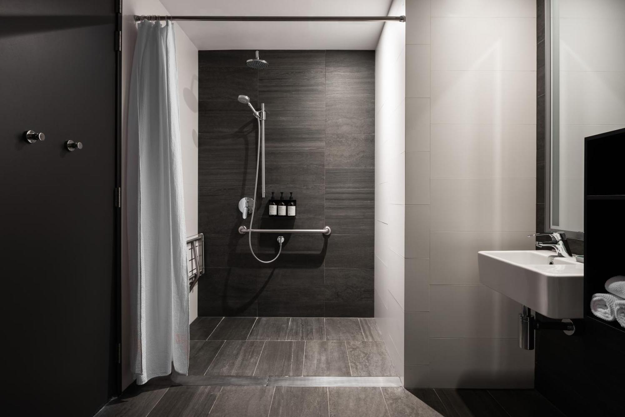 Alex Hotel Perth