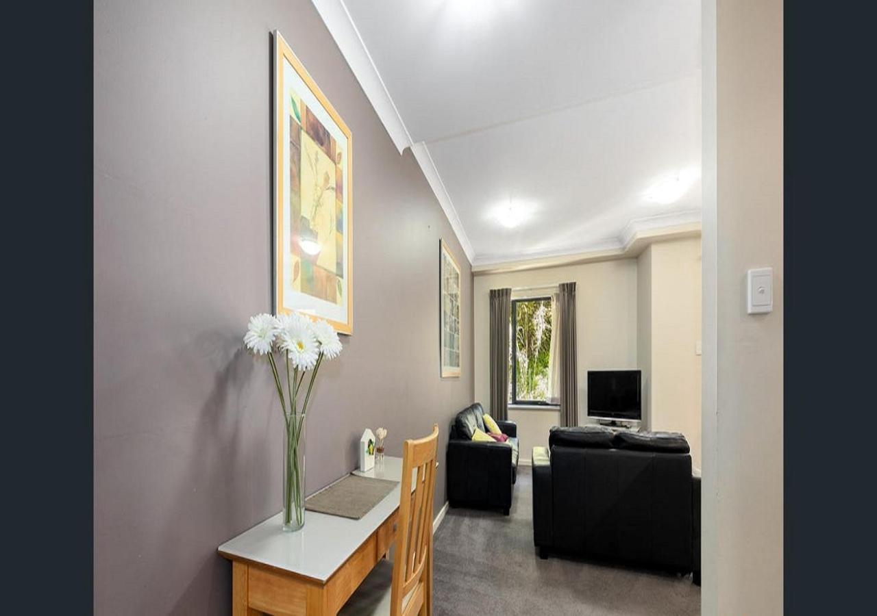 Apartment Ample Luxury *