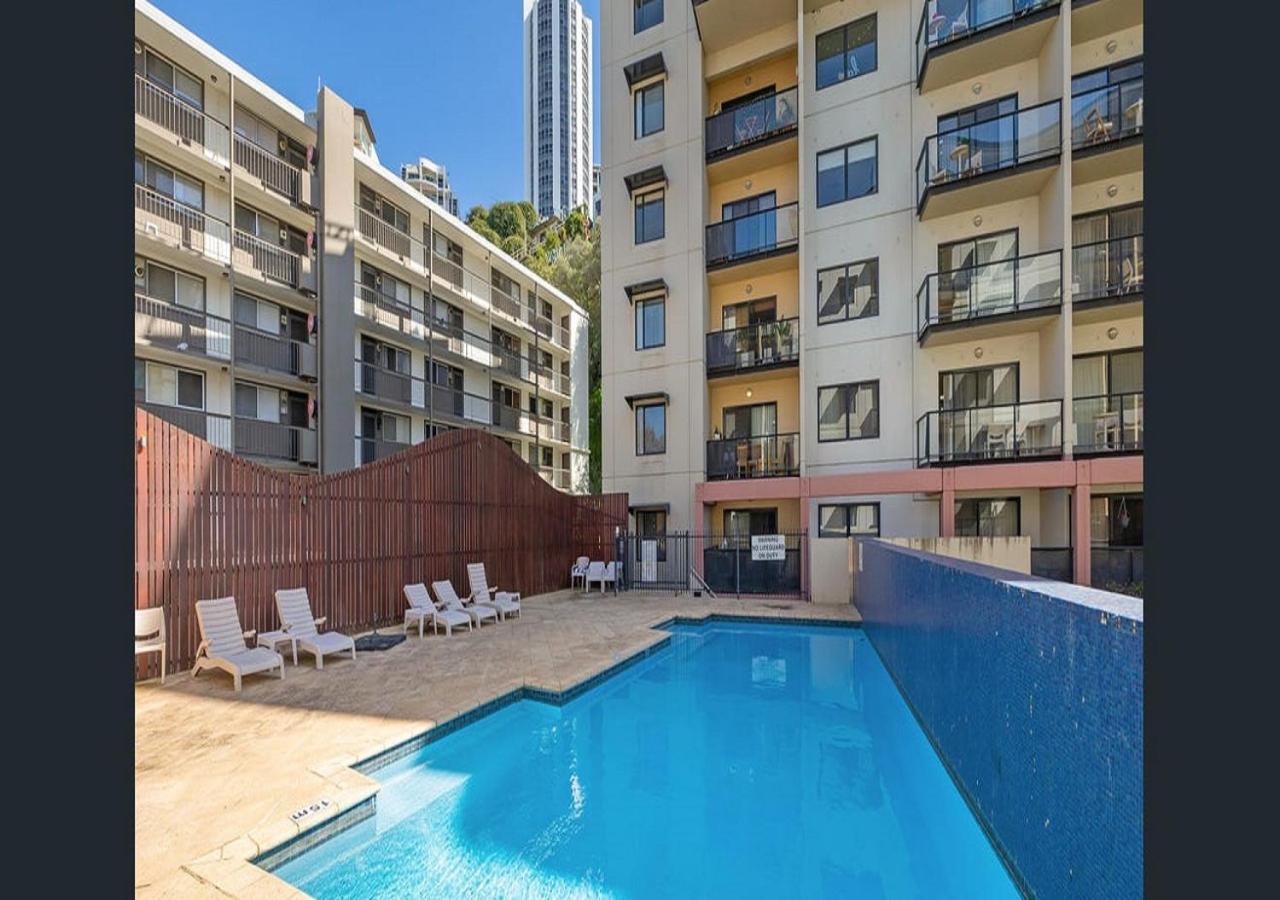 Ample Luxury * Perth