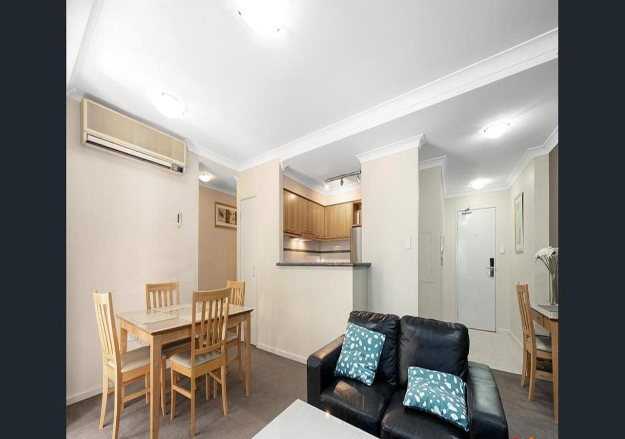 Ample Luxury Apartment