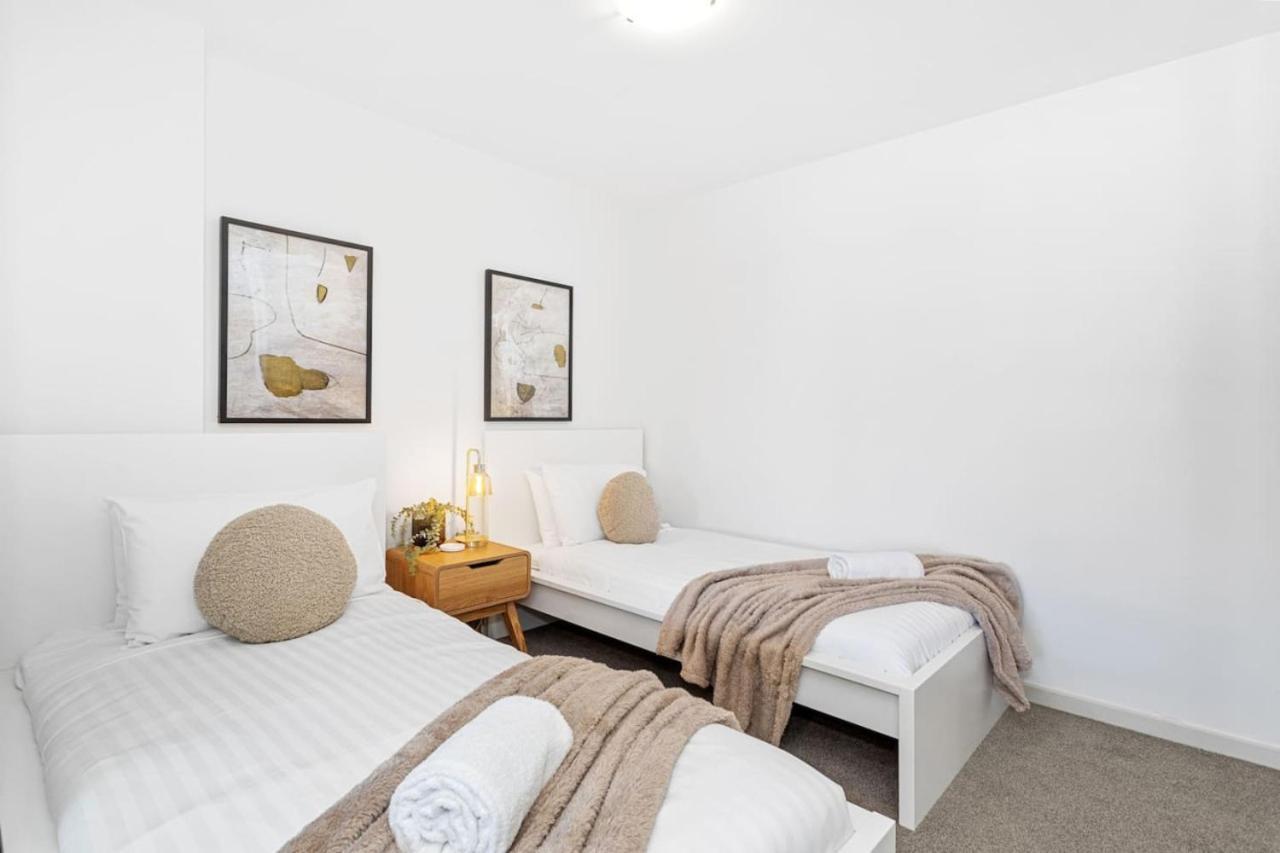 Life 2br With Pool,gym, Sauna, Carbay