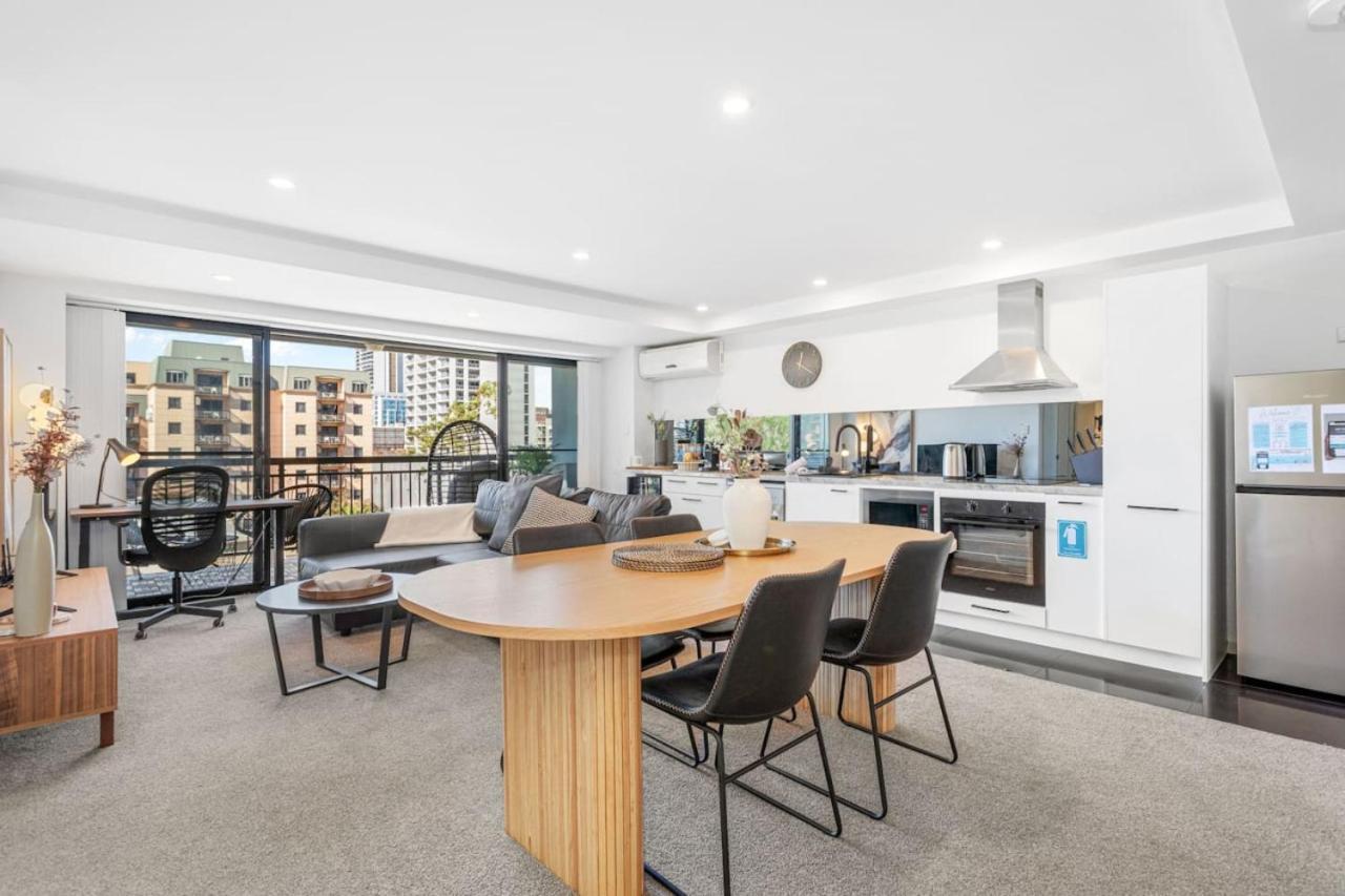 Apartment Life 2br With Pool,gym, Sauna, Carbay