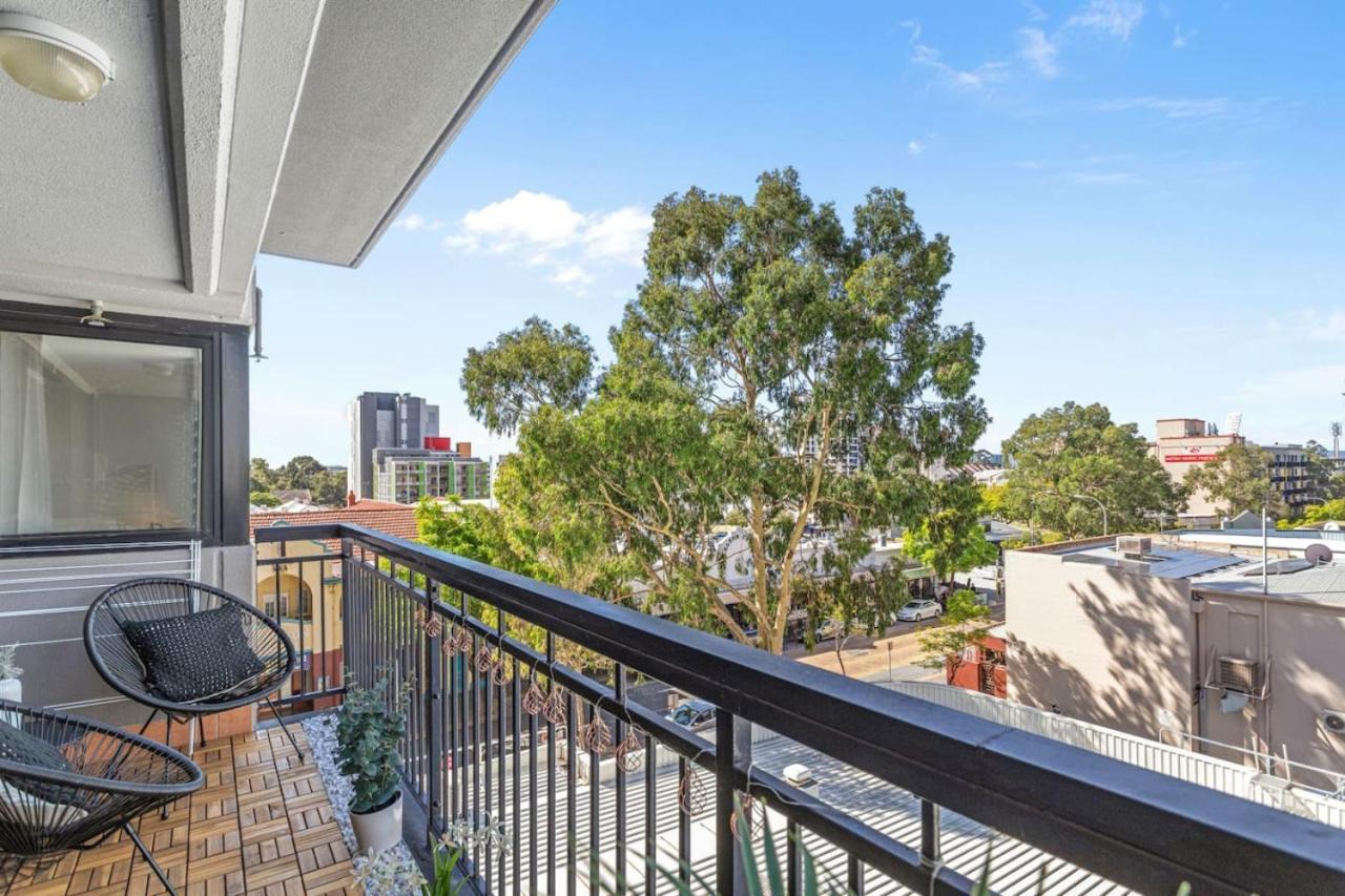 Apartment Life 2br With Pool,gym, Sauna, Carbay Perth