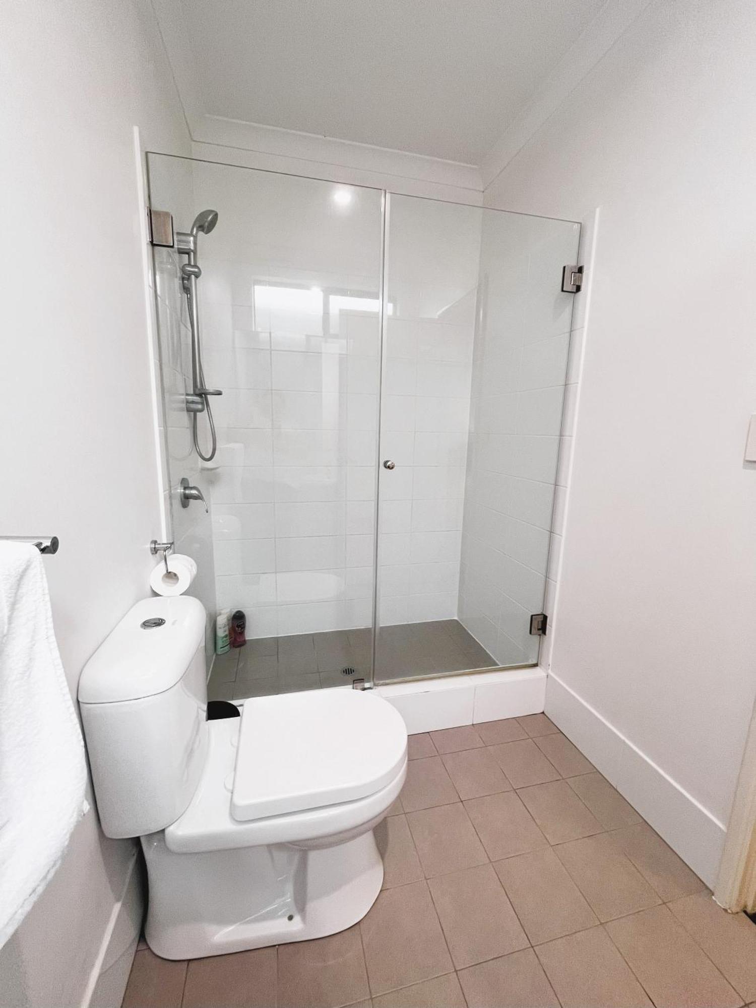 1 Sparkling Sanctuaryjoondana3brgarage Holiday home Perth