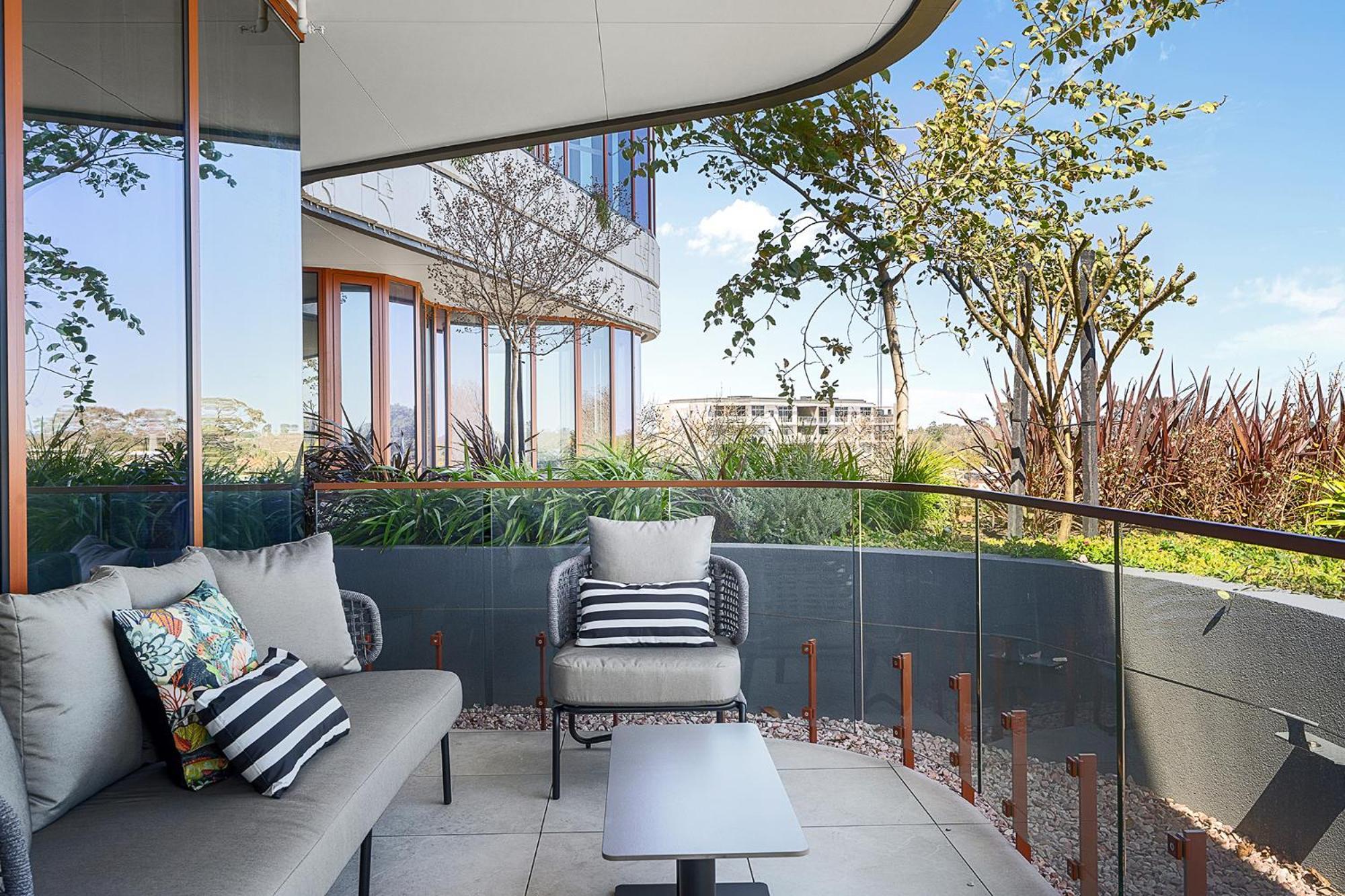Apartment Forbes Manaa Living