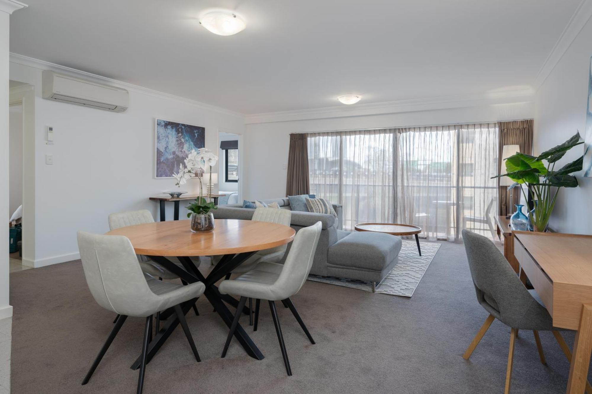 Pangsapuri Mounts Bay Stay 2 Bedroom Apt - Near Kings Park - Free Parking