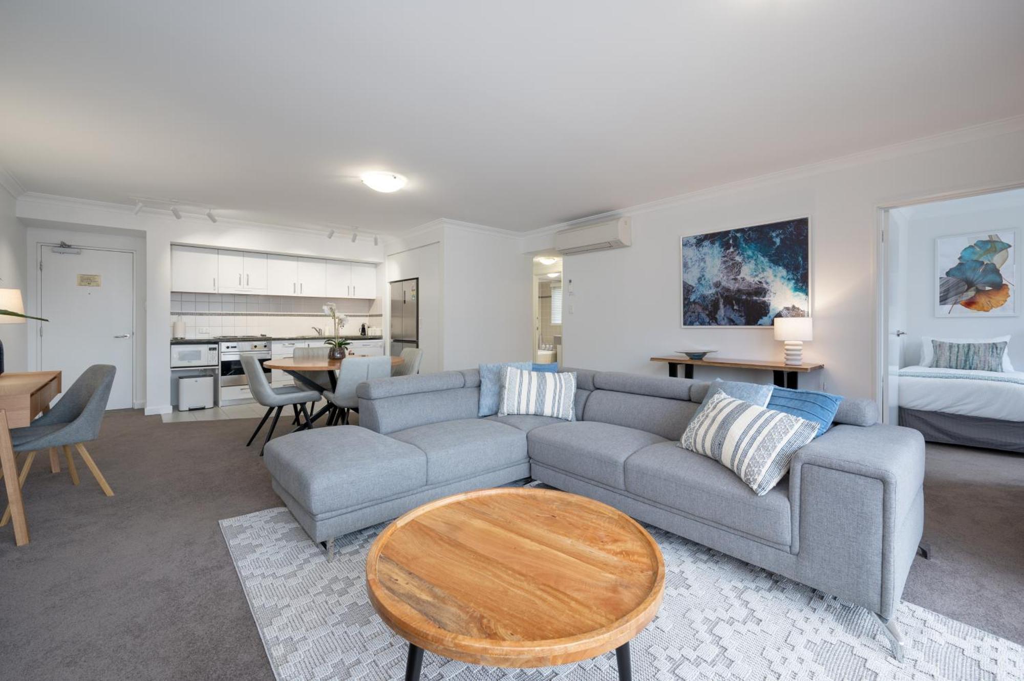 Pangsapuri Mounts Bay Stay 2 Bedroom Apt - Near Kings Park - Free Parking *