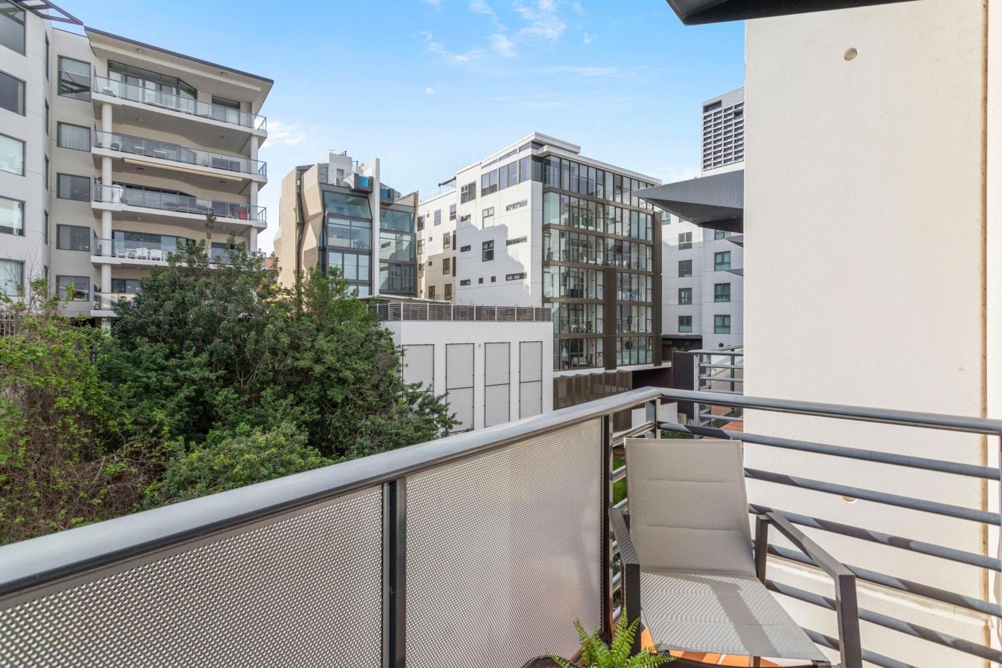 Apartment 610 Chic Living Perth