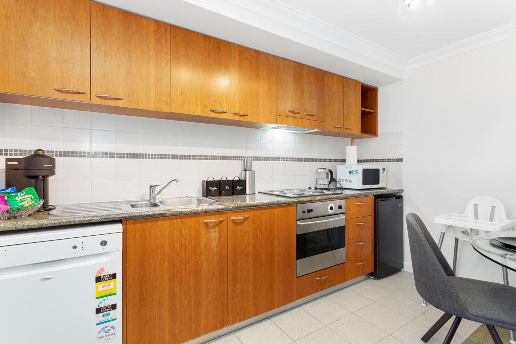 610 Chic Living