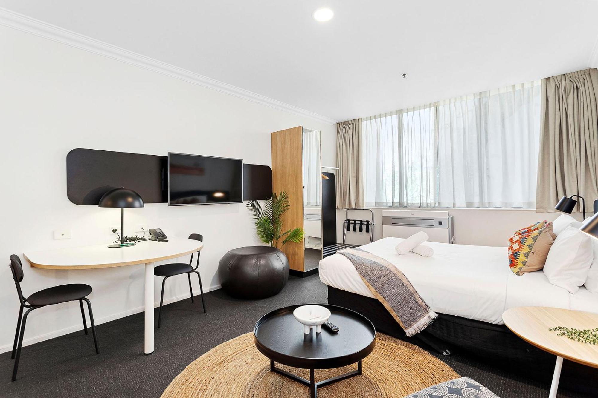 Location Downtown Apartment