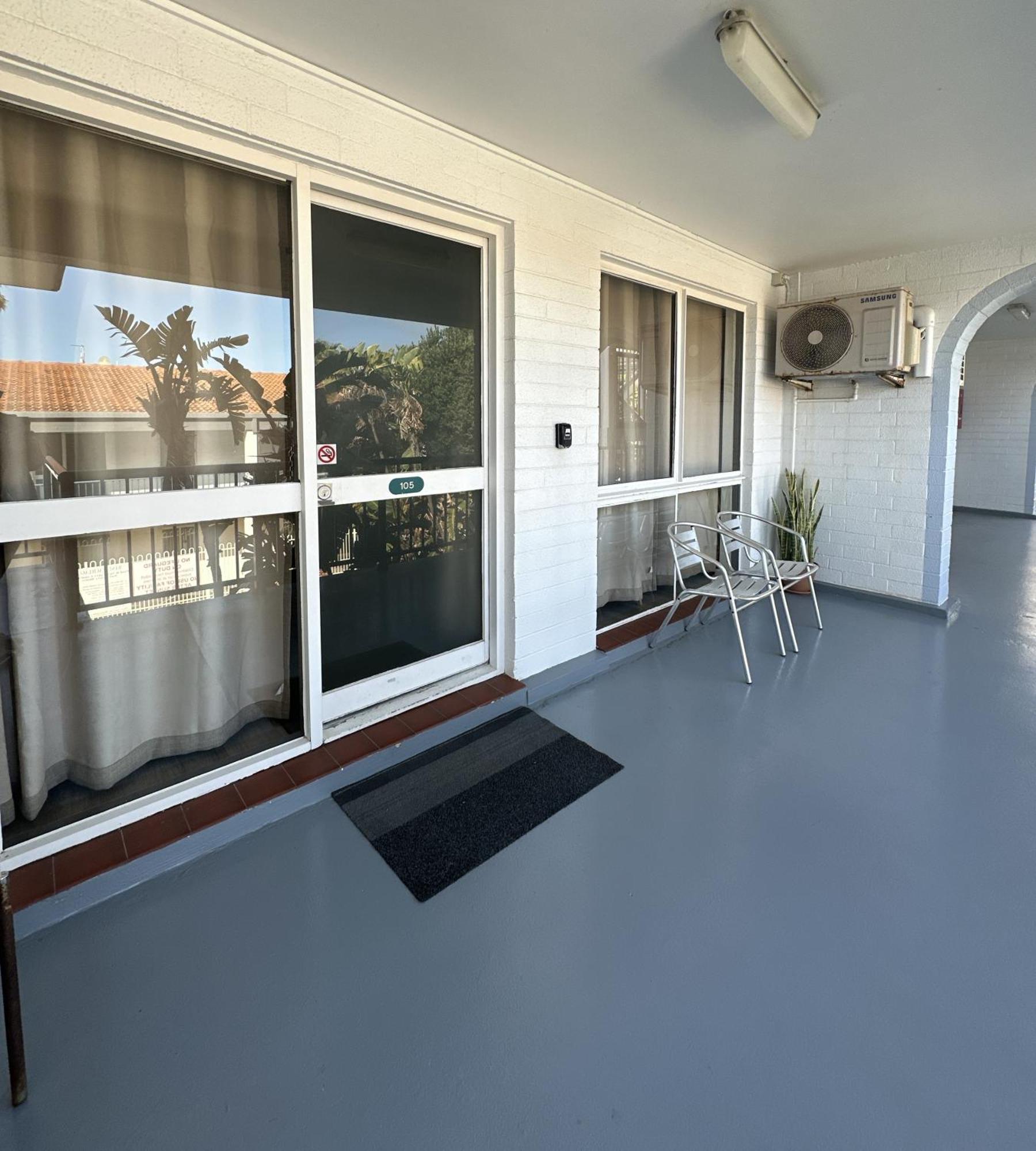 Light & Bright Apartment, 5 Minute Walk To The Apartment Perth