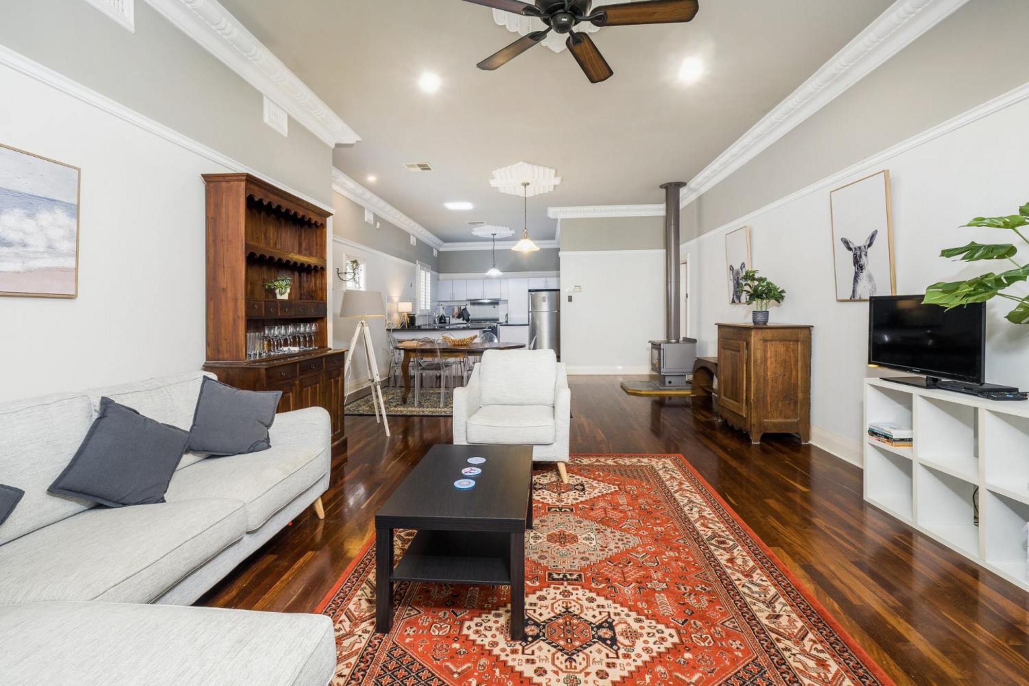 Incredible 3-bed Renovated With Huge Garden *