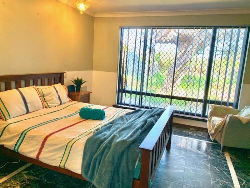 Long Ens Mater Fifo Affordable Holiday Near Fremantle City Swan River And Murdoch University Guest house Perth