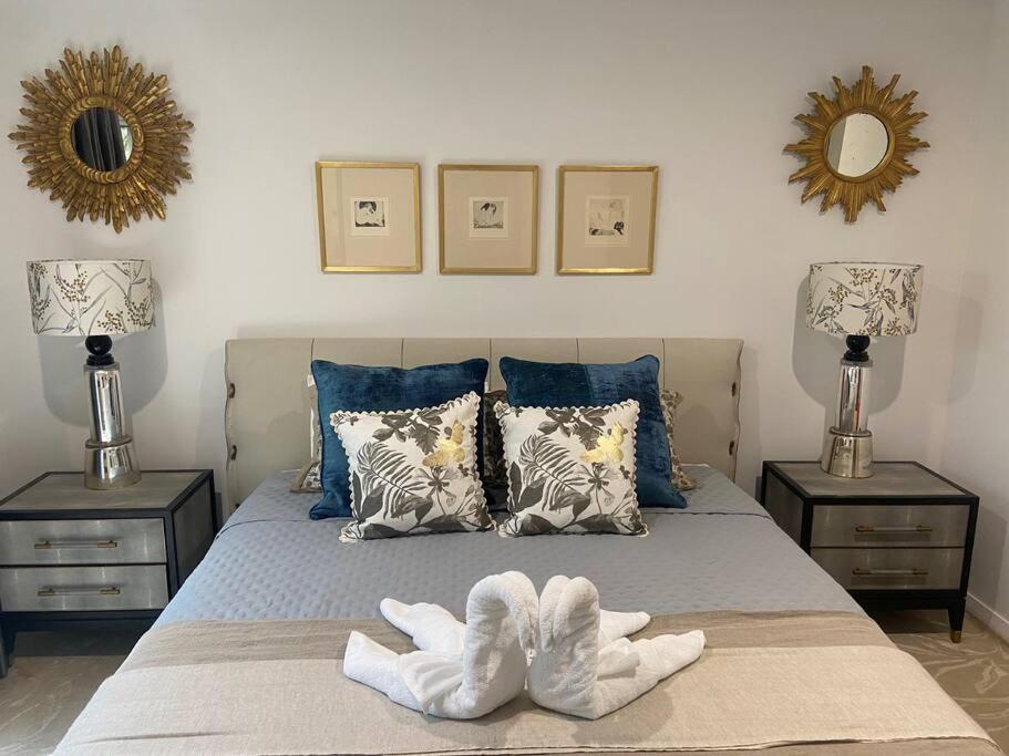 Holiday home Luxury Executive With Pool *