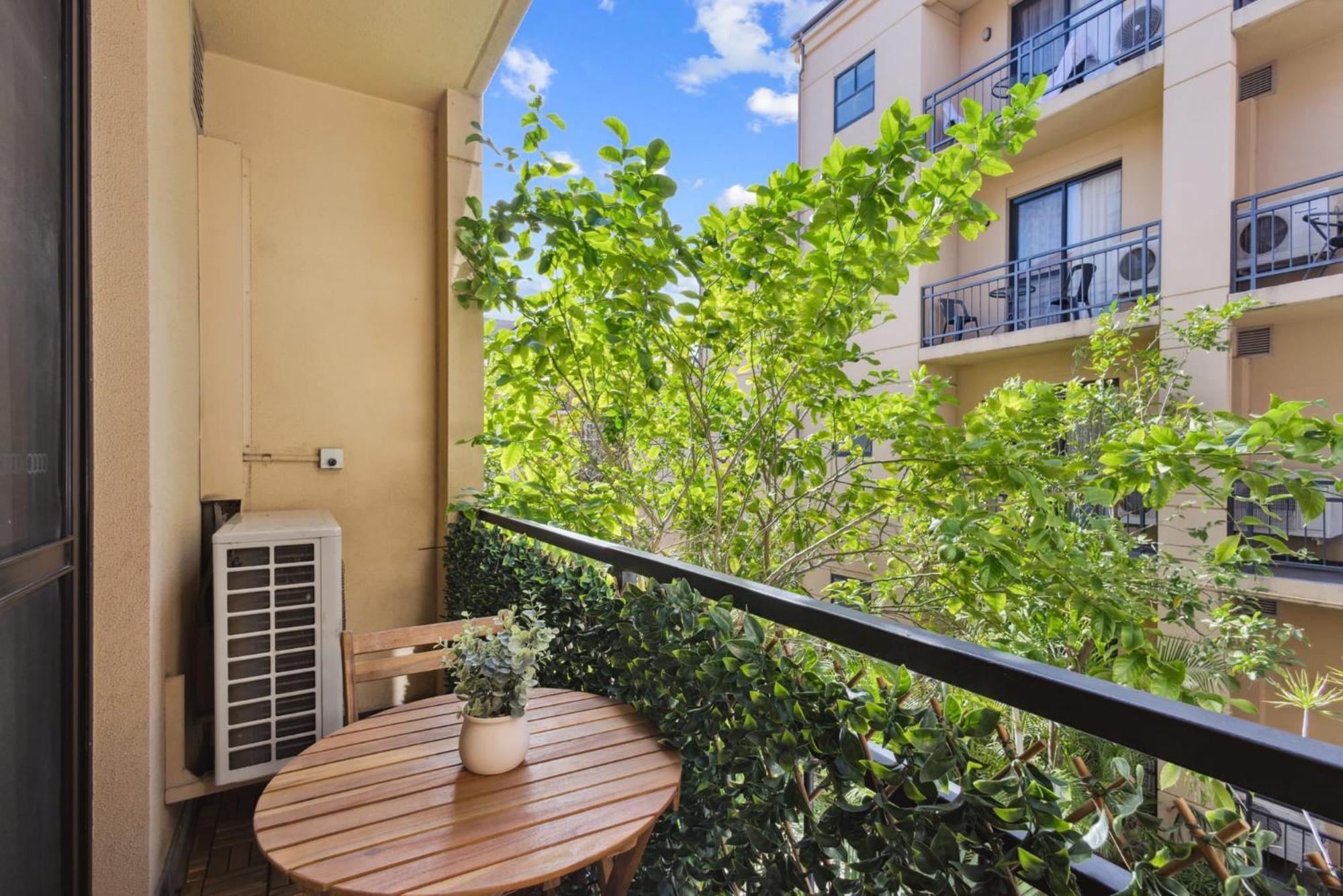 Sleek Northbridge Getaway *