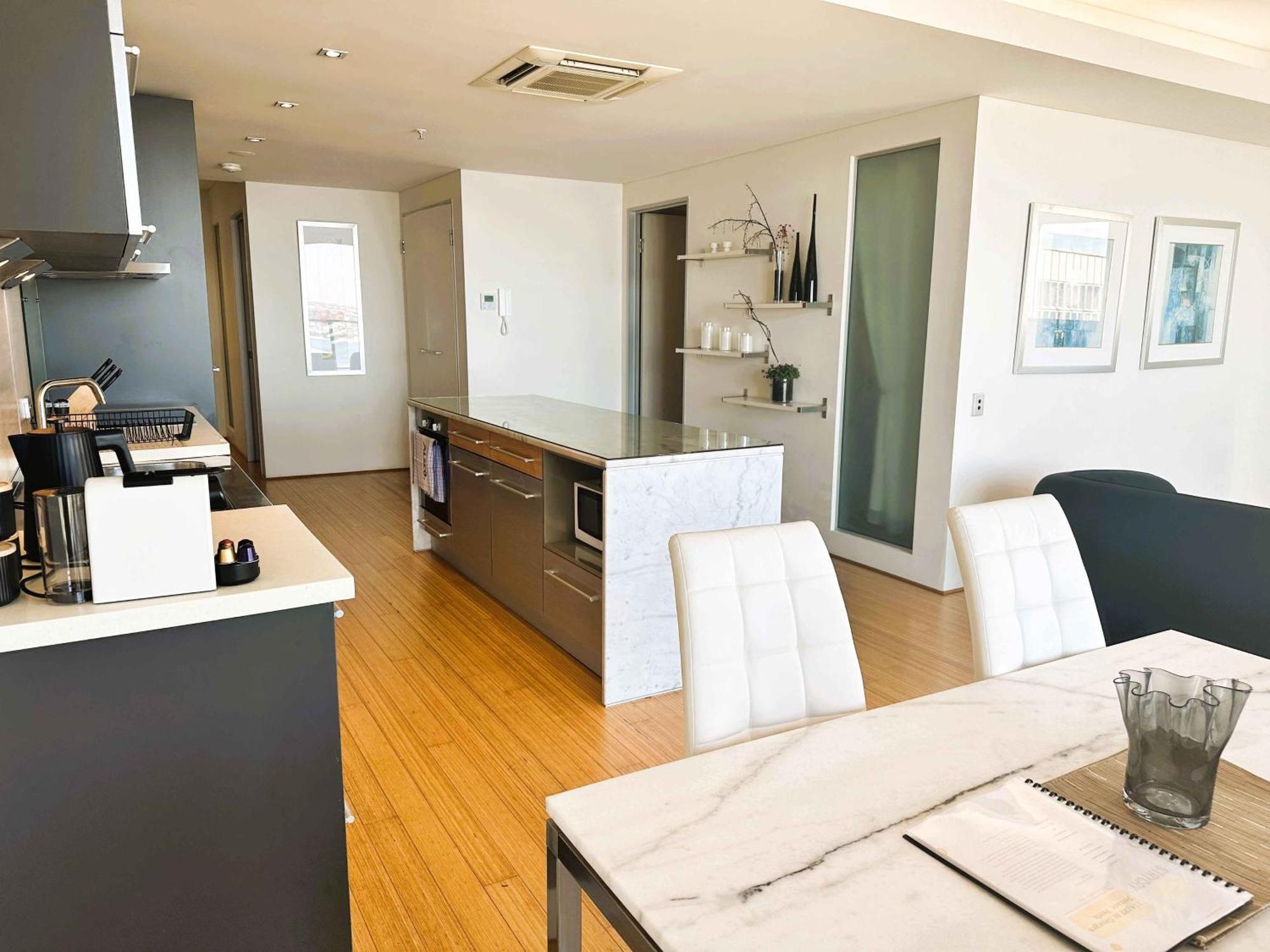 114 Incredible Cbd Swanriver Prkg Perth