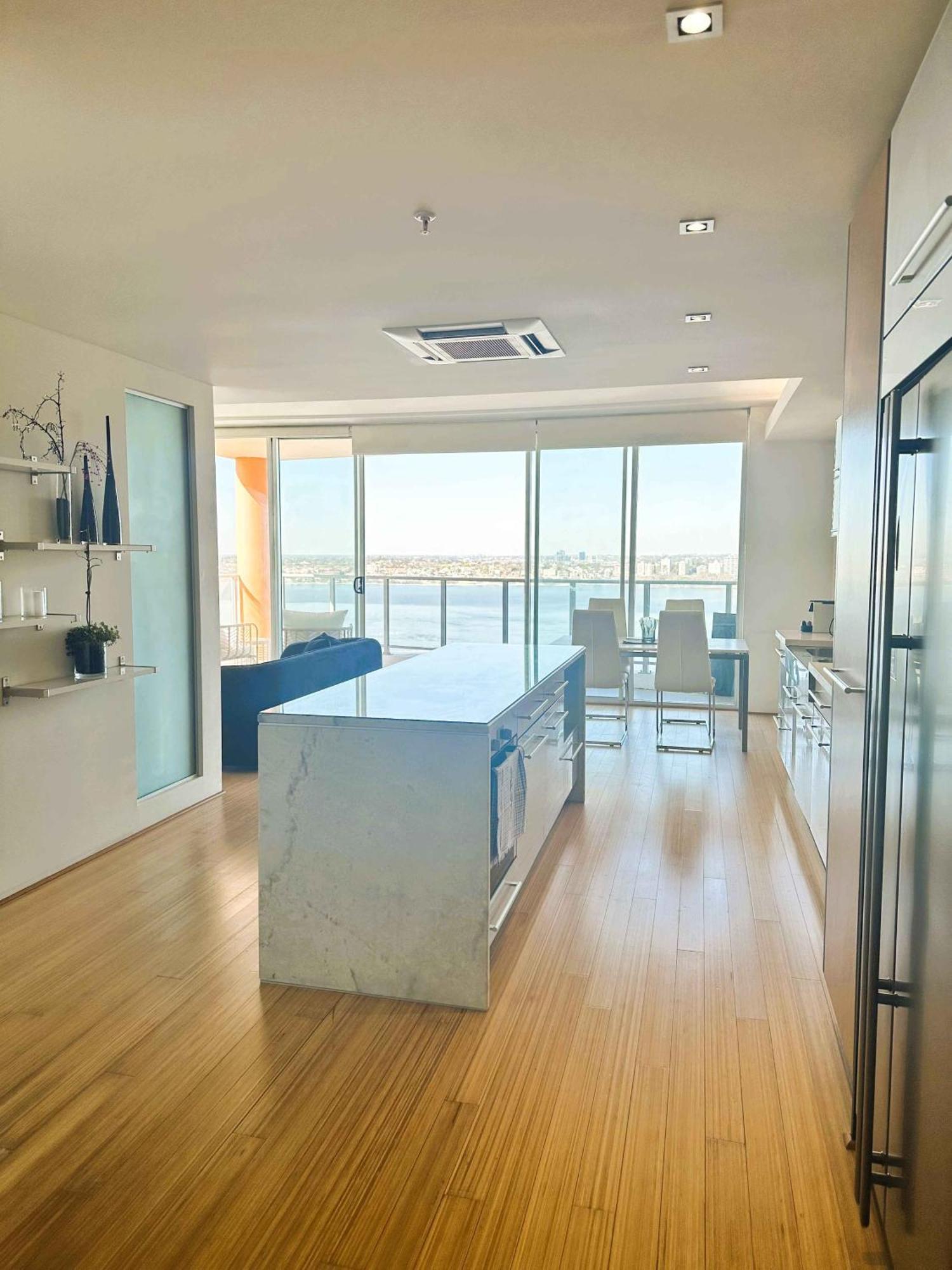 114 Incredible Cbd Swanriver Prkg Apartment