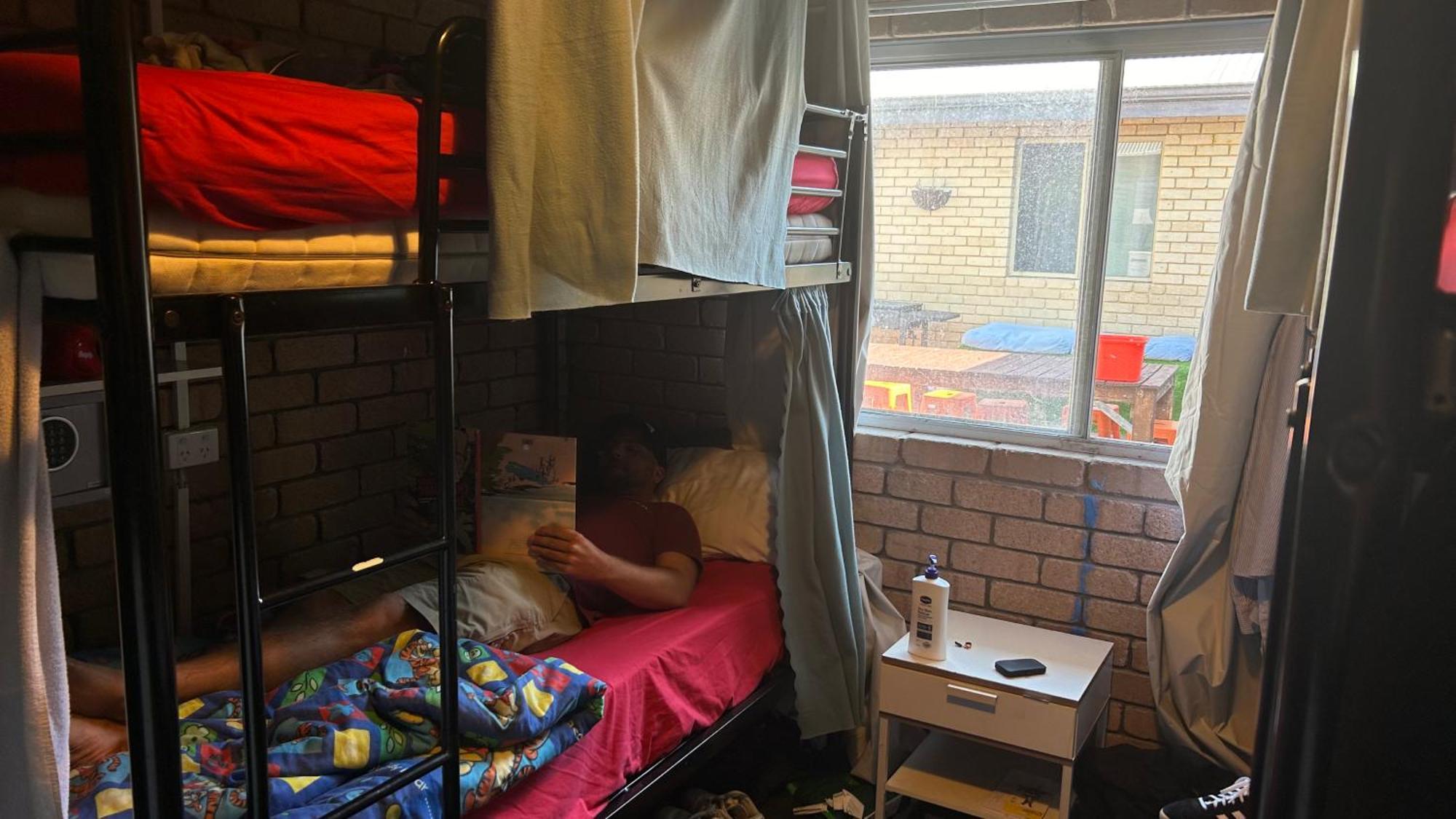 Hostel Shiralee -note - Valid Passport Required To Check In *