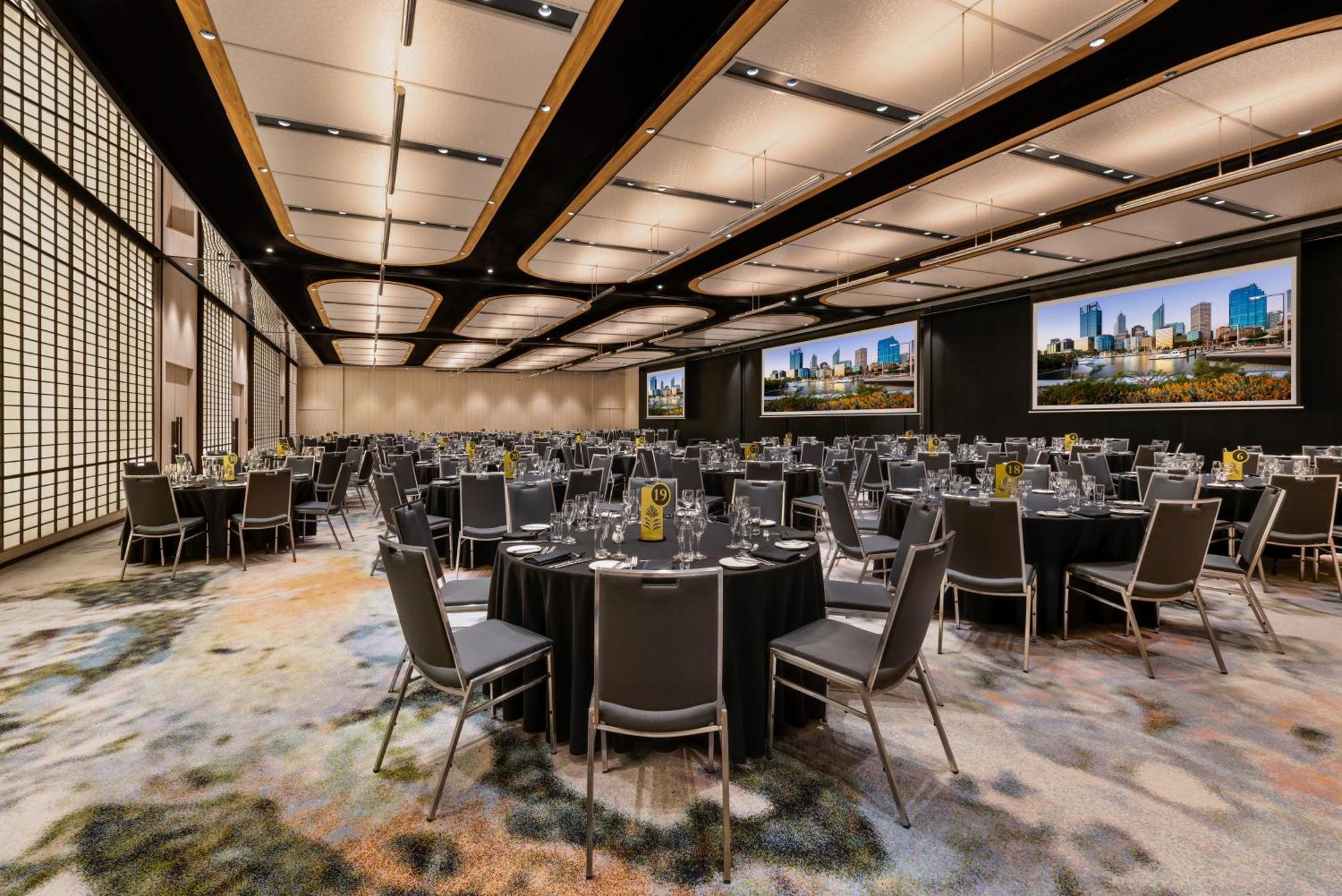 Pan Pacific Hotel
