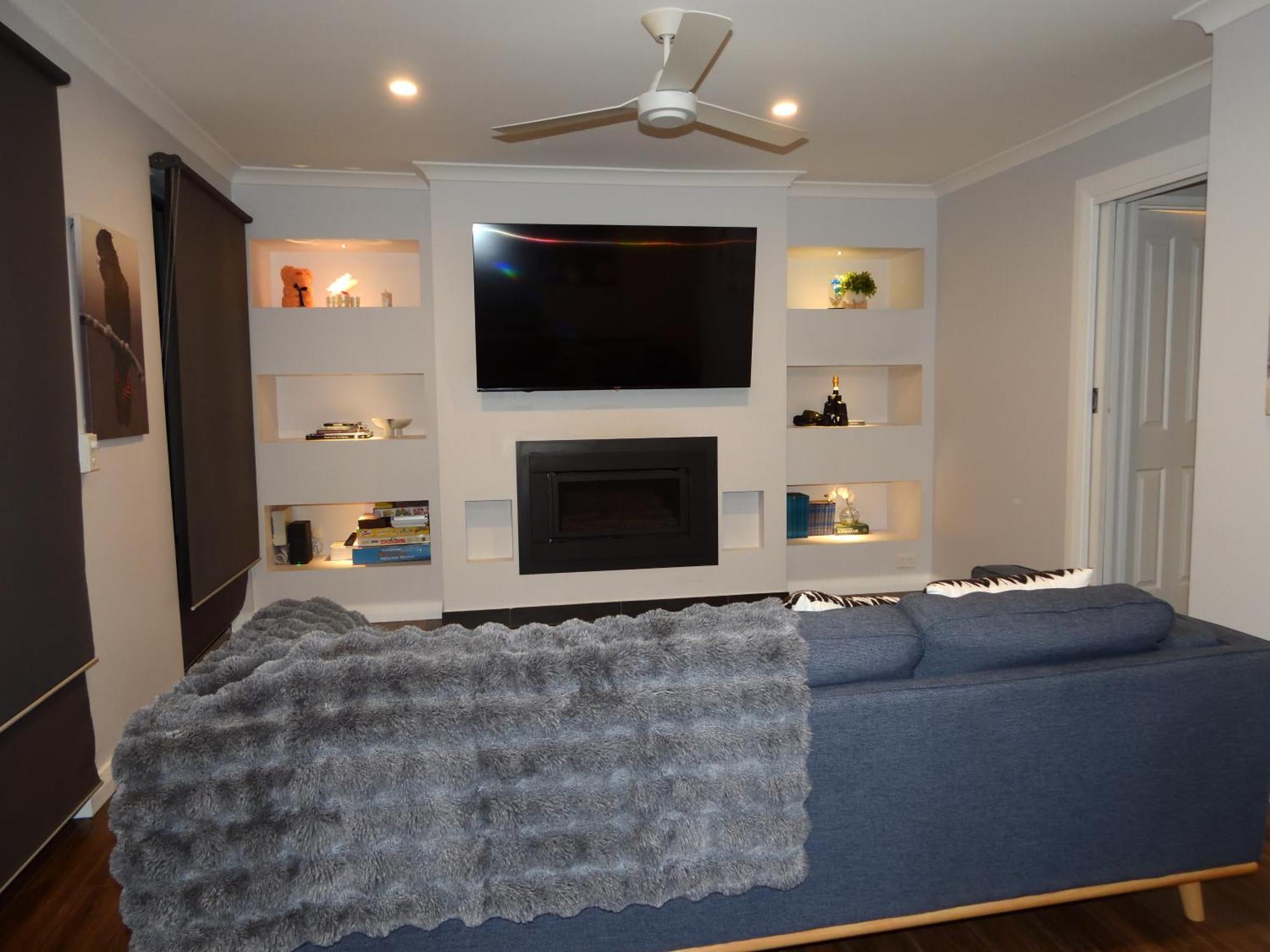 Deluxe Modern Family With Pool Holiday home *