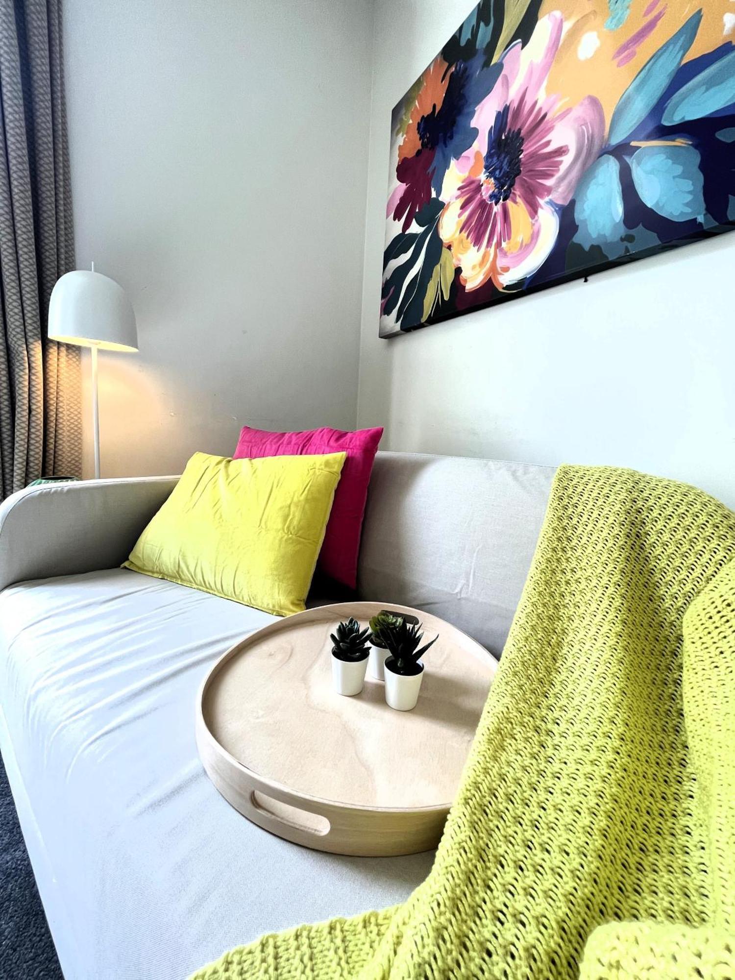 303 Cheerful Crib Sleeps 2 Pangsapuri