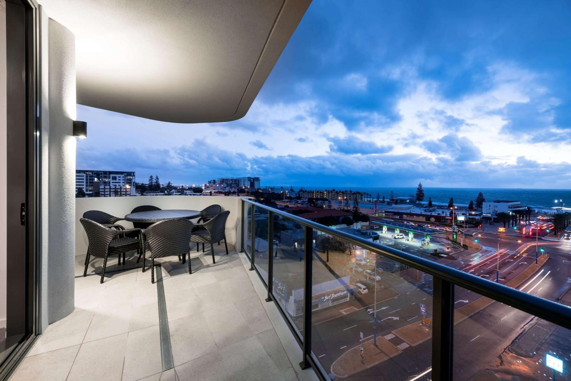Ramada By Wyndham Vetroblu Scarborough