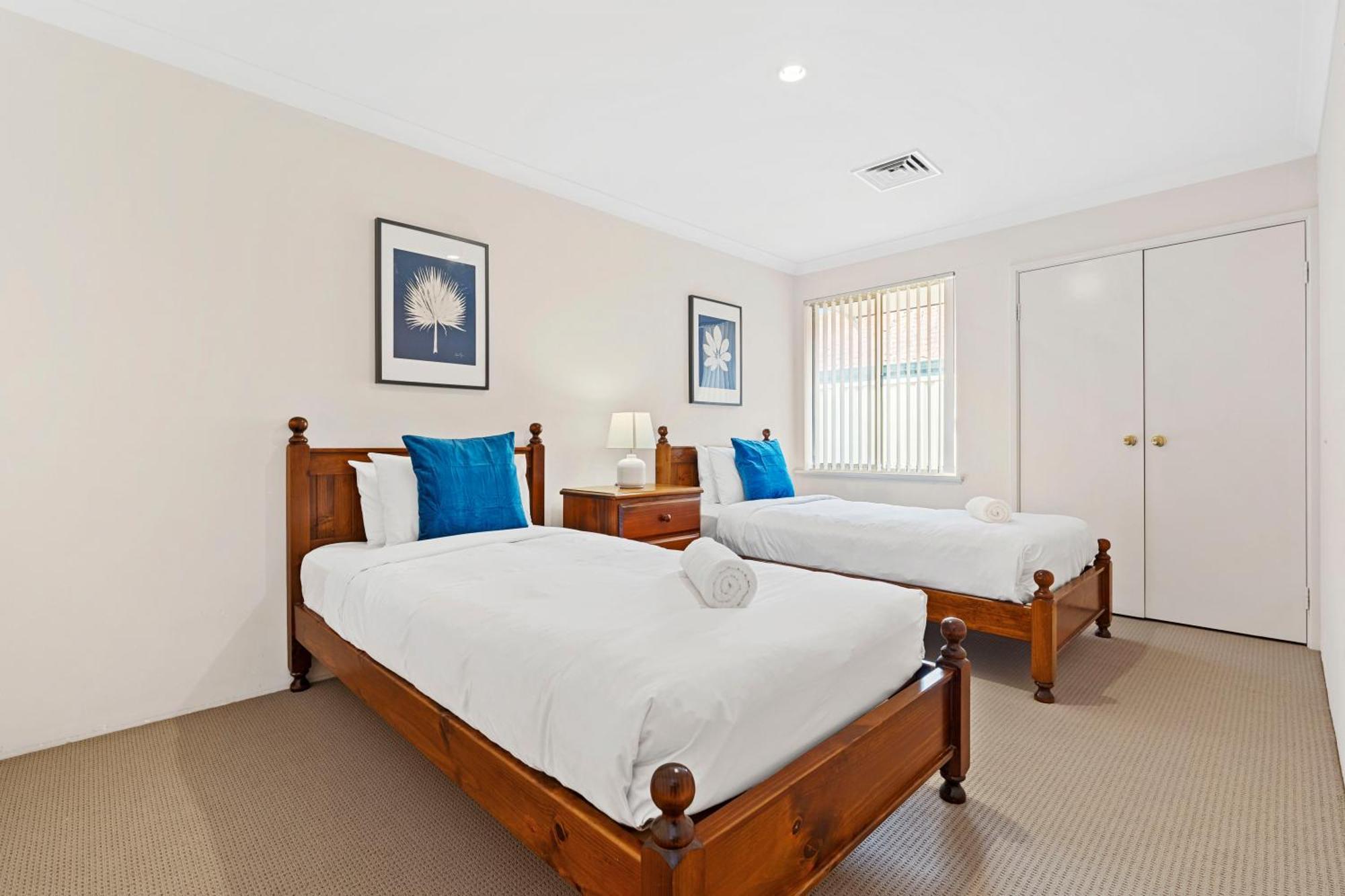 8 Flecker - Winthrop Mansion * Perth