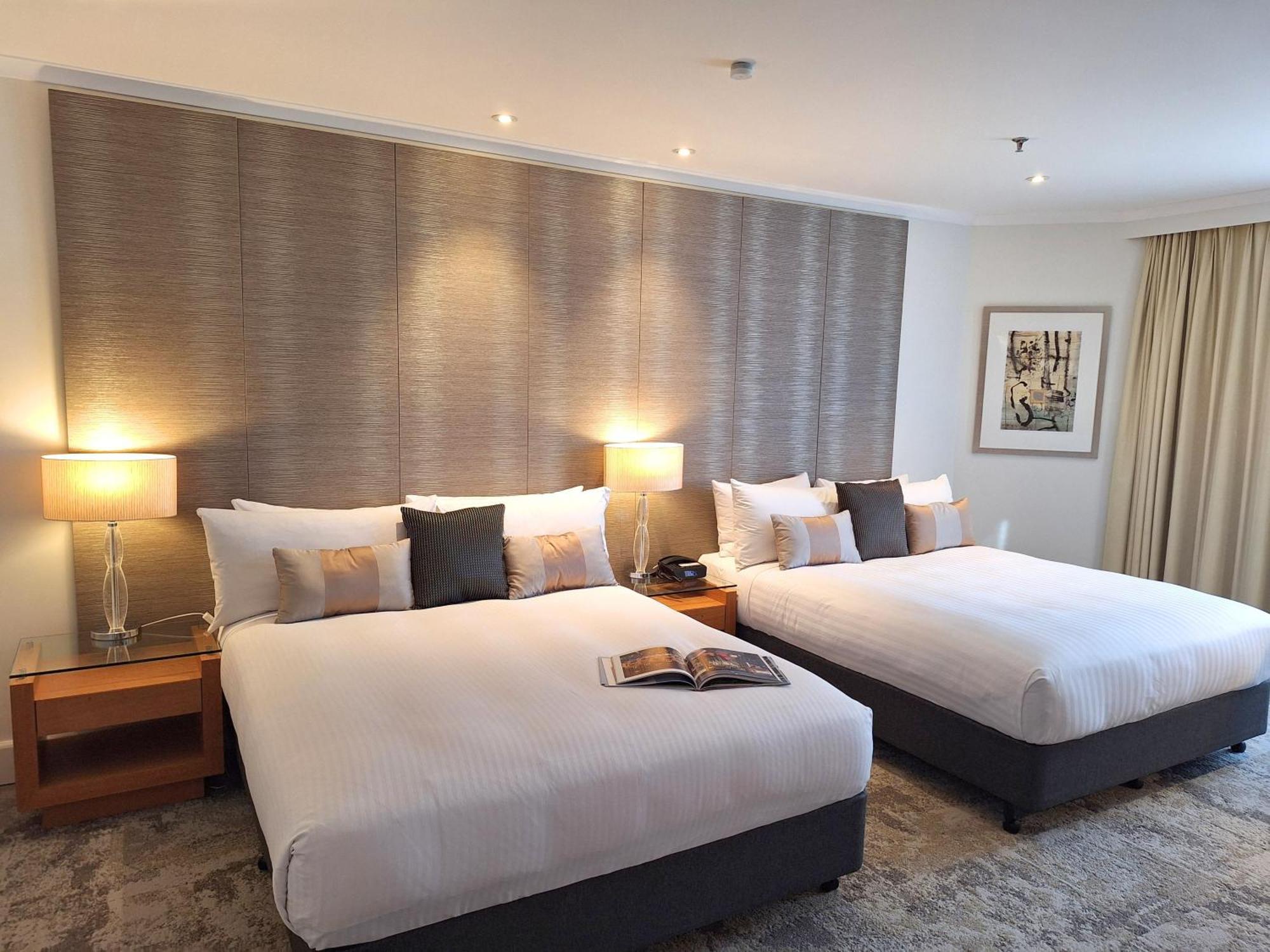 Hotel On Langley Park 4*