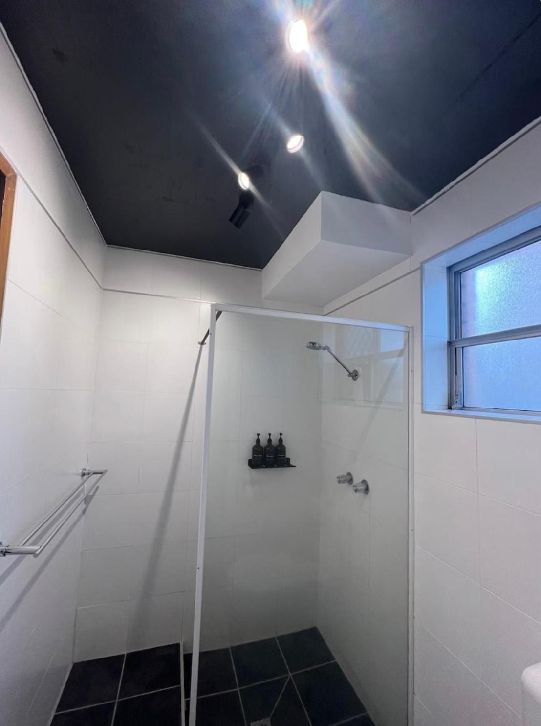 Cosy & Private, Walk To East Vic Park * Perth