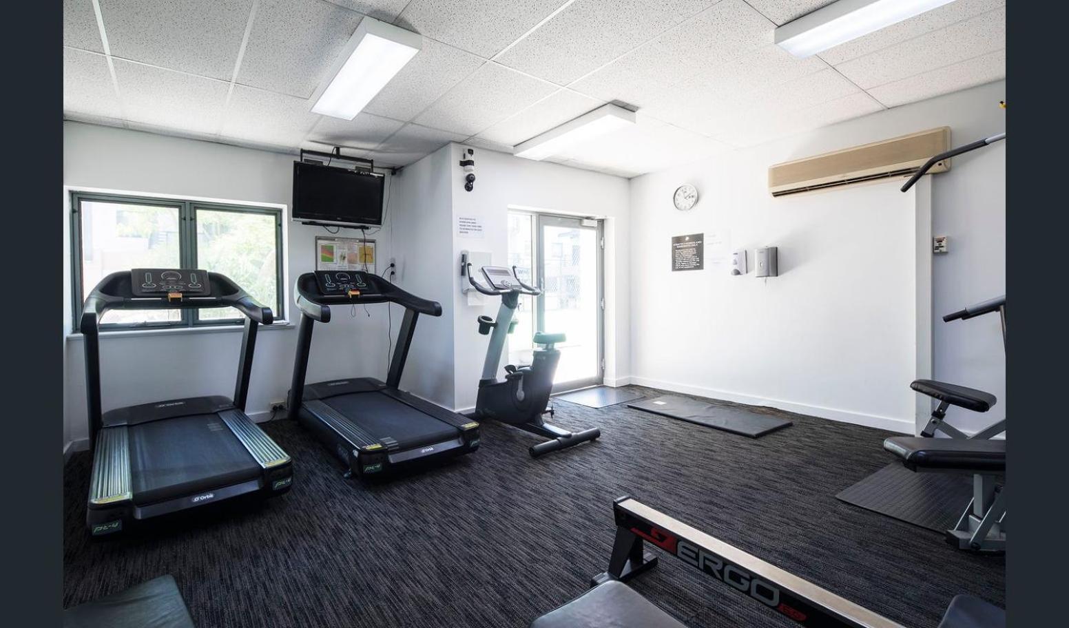 Apartment Impressive W Pool Gym And Tennis