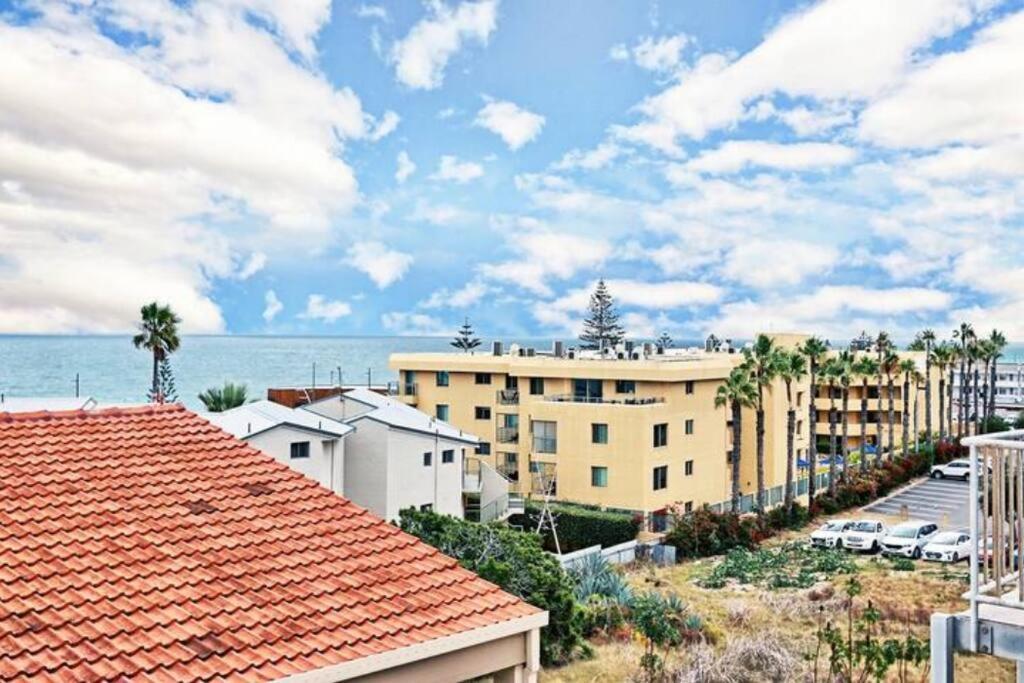 Apartment Oceanic Escape 50m To Perth