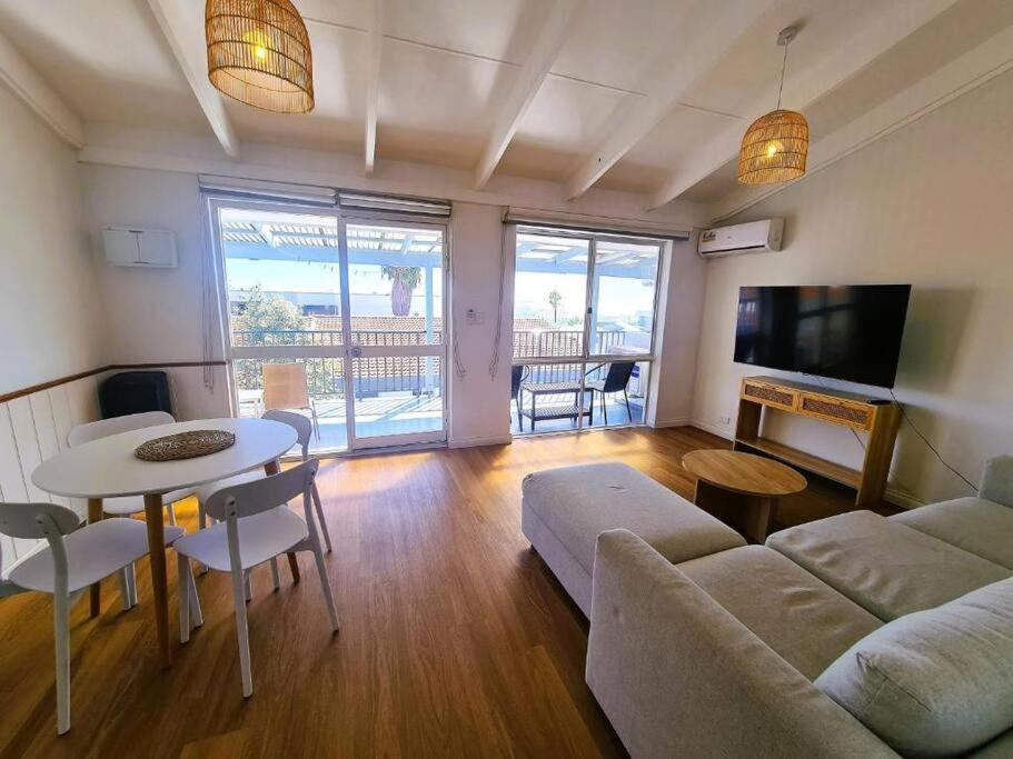 Oceanic Escape 50m To Apartment