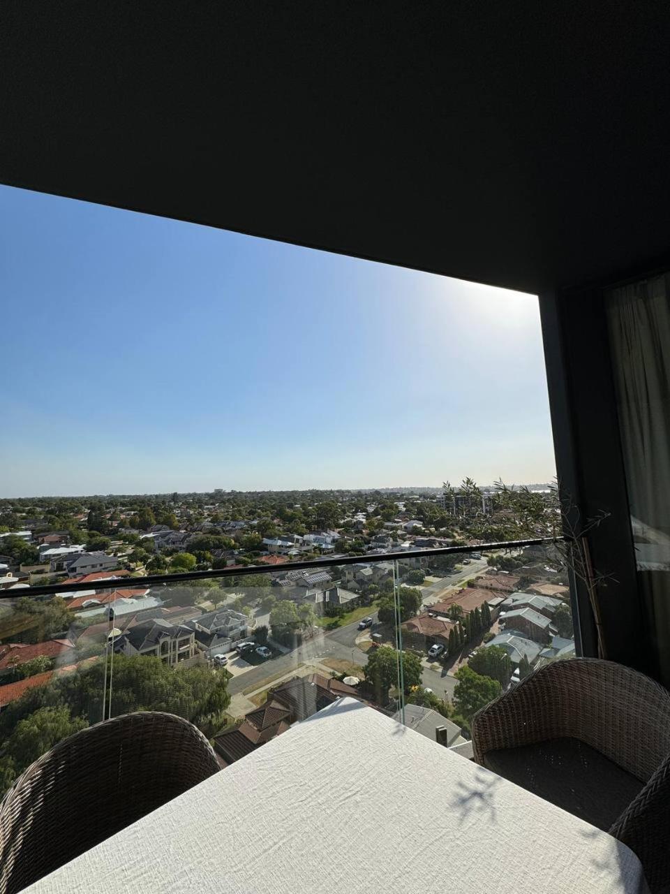 Cirque Perth