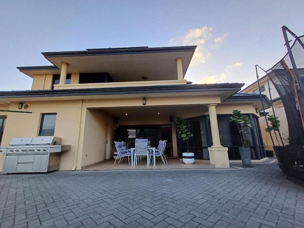 Holiday home 2-story, Views, Bbq & *