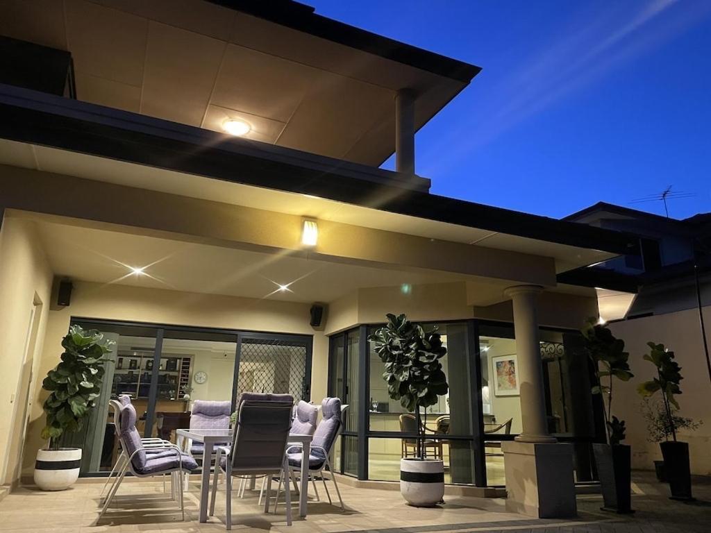 2-story, Views, Bbq & Holiday home Perth