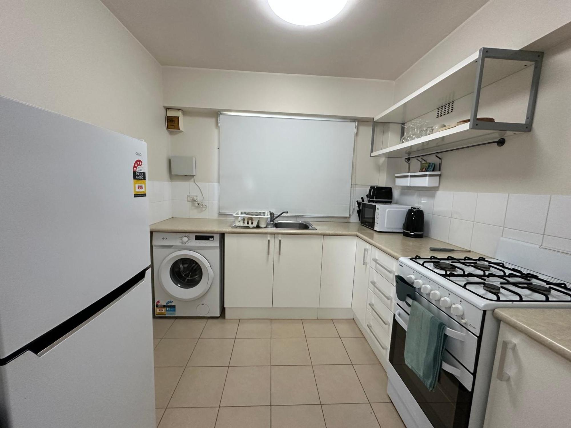 King George Nest - With Parking In Victoria Park Apartment Perth