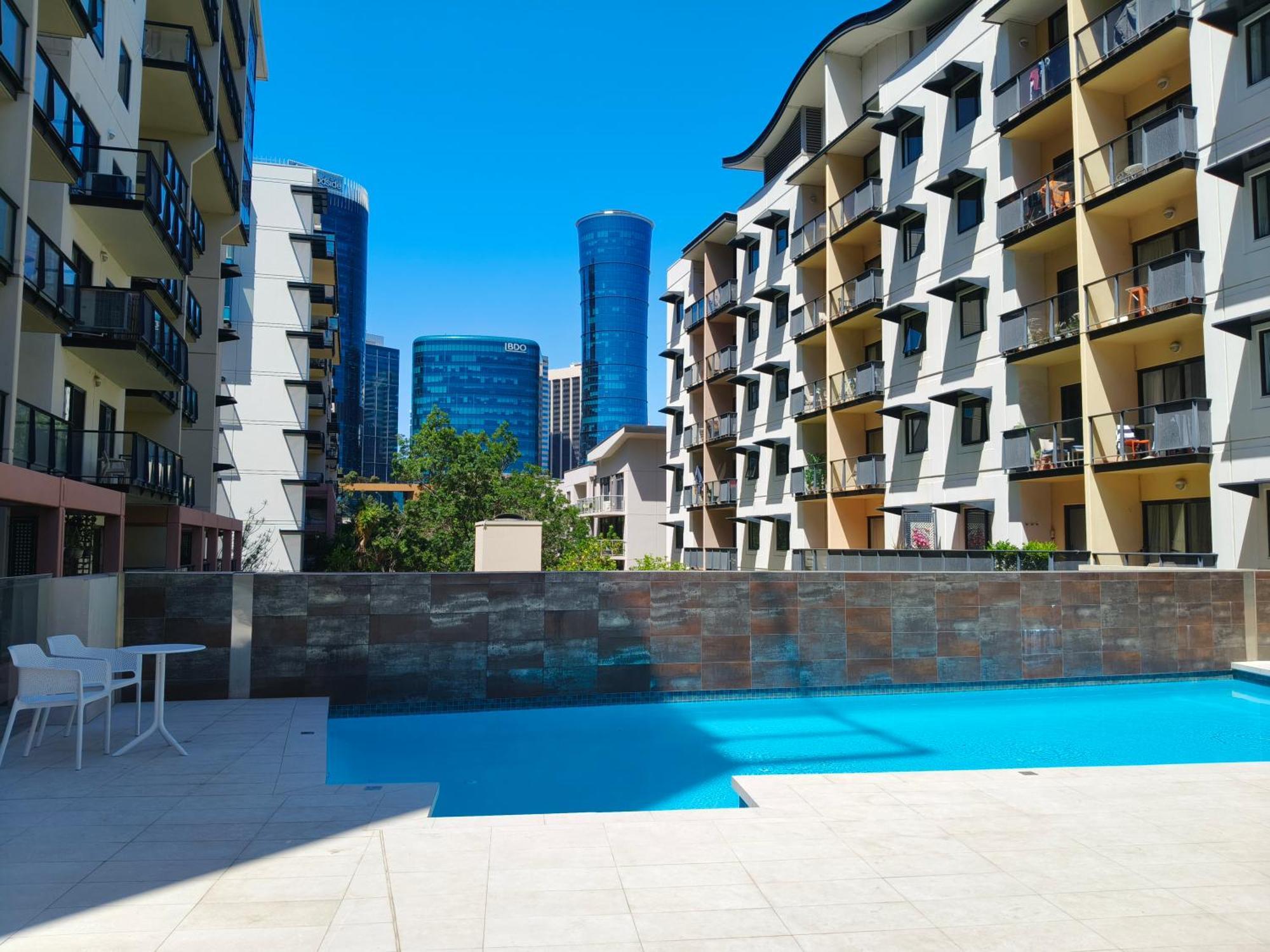 Resort-style Living In Cbd - 2x2 Perth
