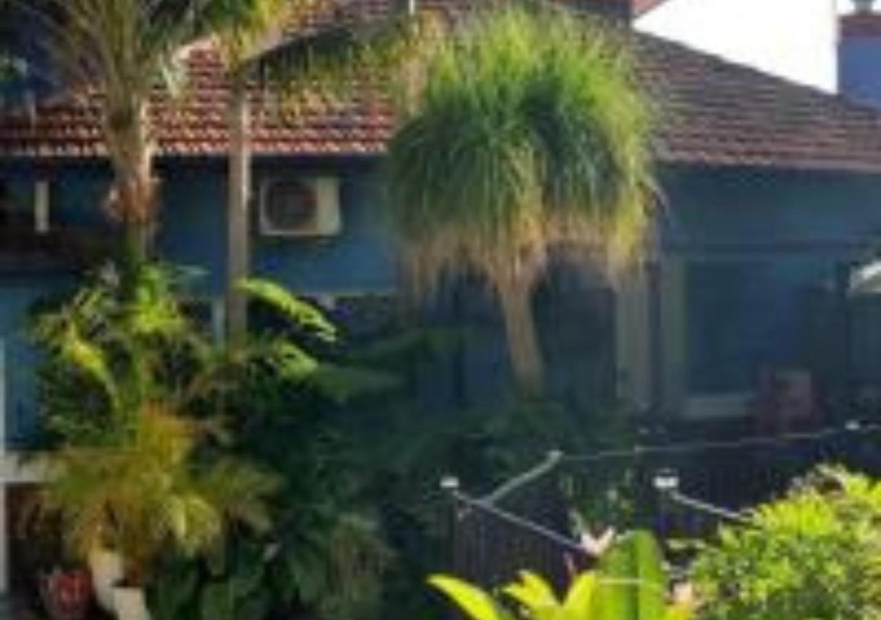 Between The And The Sea W/ King Size Bed Bed & Breakfast