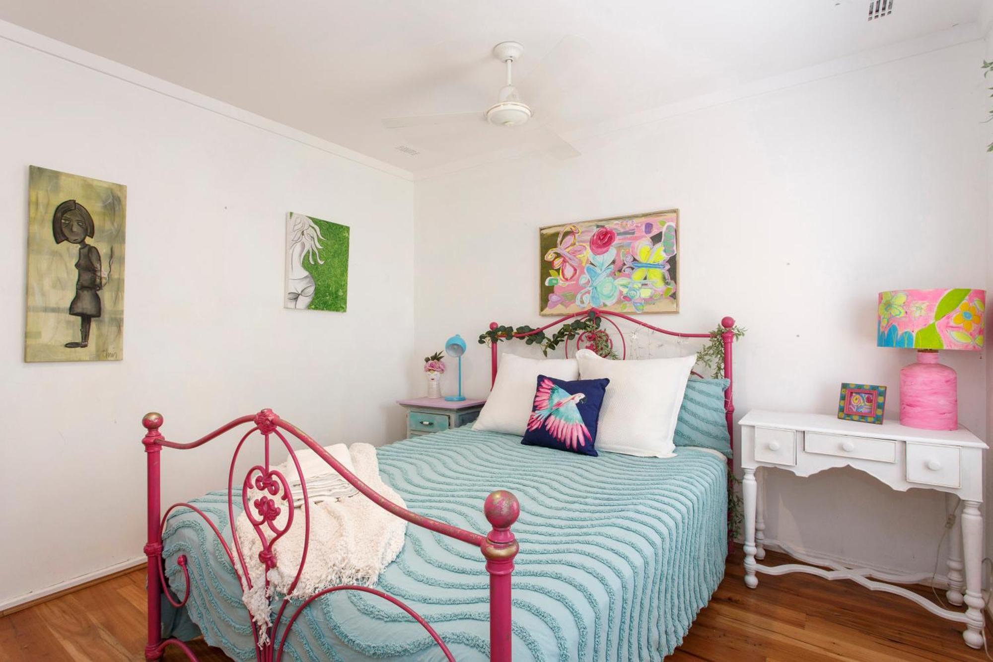 Bright & Breezy Beachside Unit In Scarborough Holiday home Perth