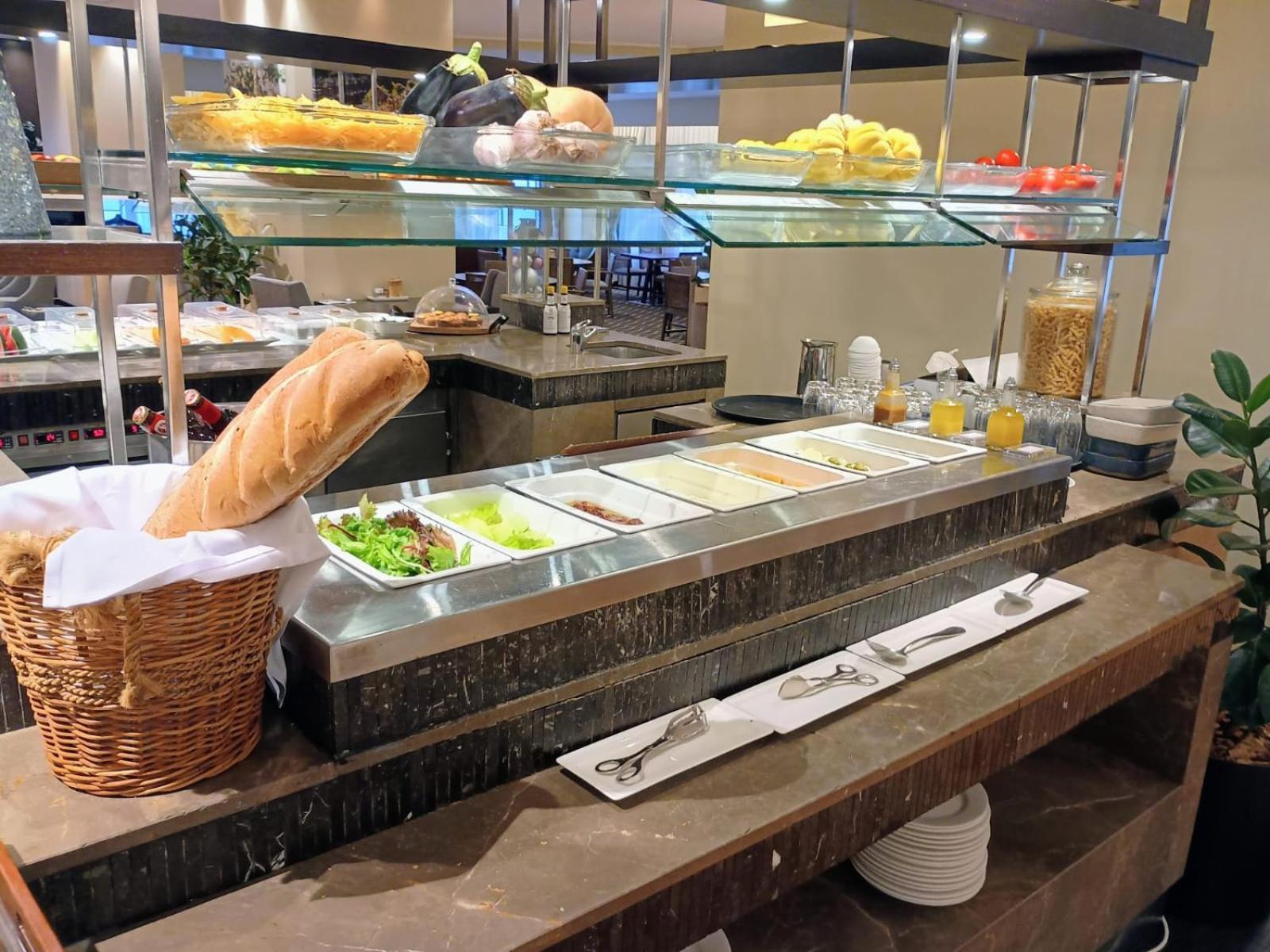 Hotel On Langley Park 4*