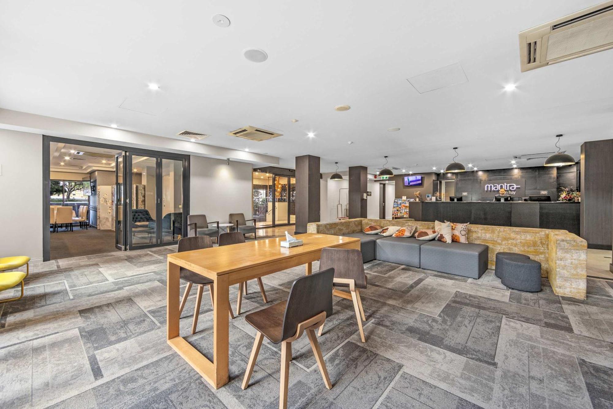 East Sanctuary Apartment *