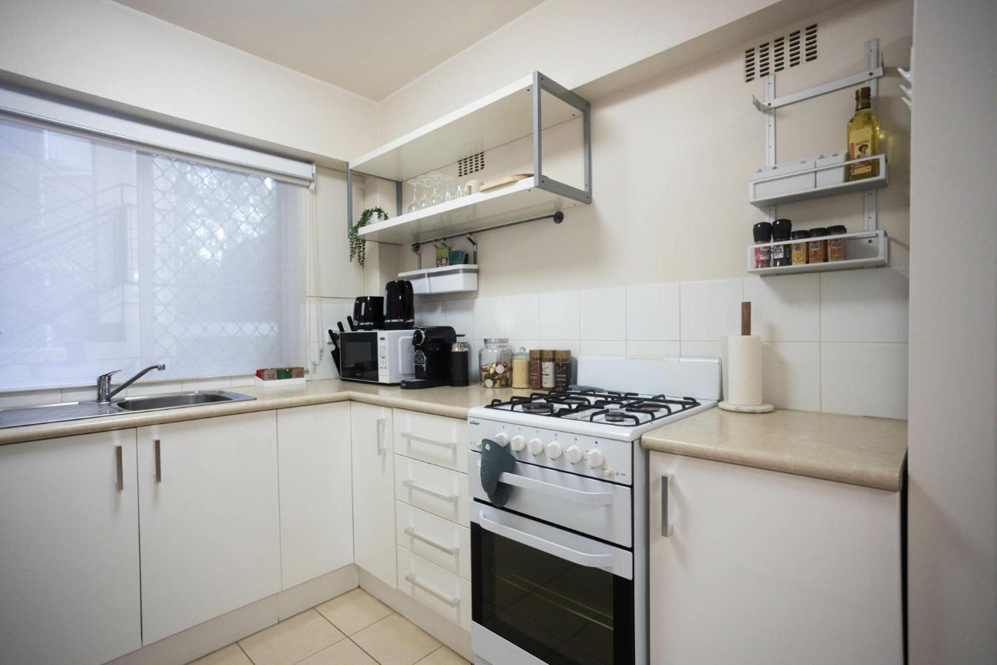 King George Nest - With Parking In Victoria Park Apartment