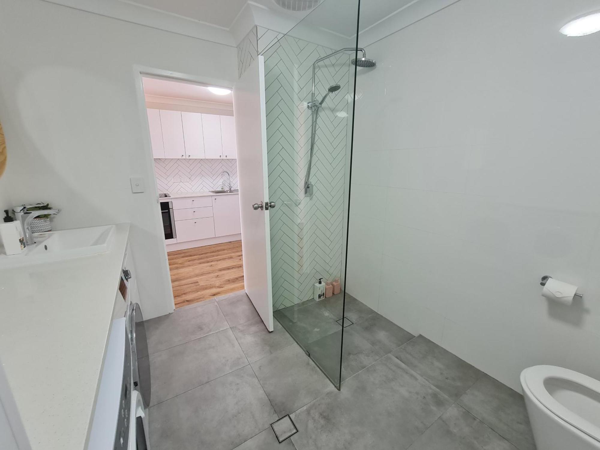 Coastal Living Iconic Scarborough Apartment